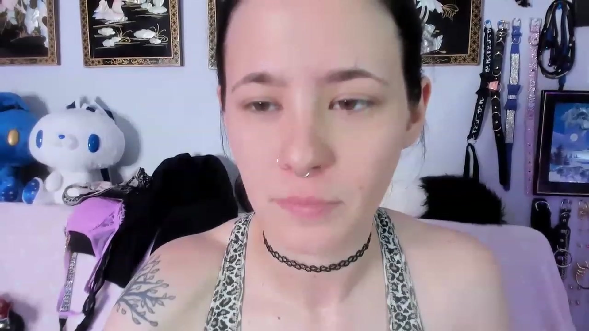 Gallery image thumbnail from Isabelle_Babe's myfreecams stream on, 05/01/2023, 03:59 image 6 of 20