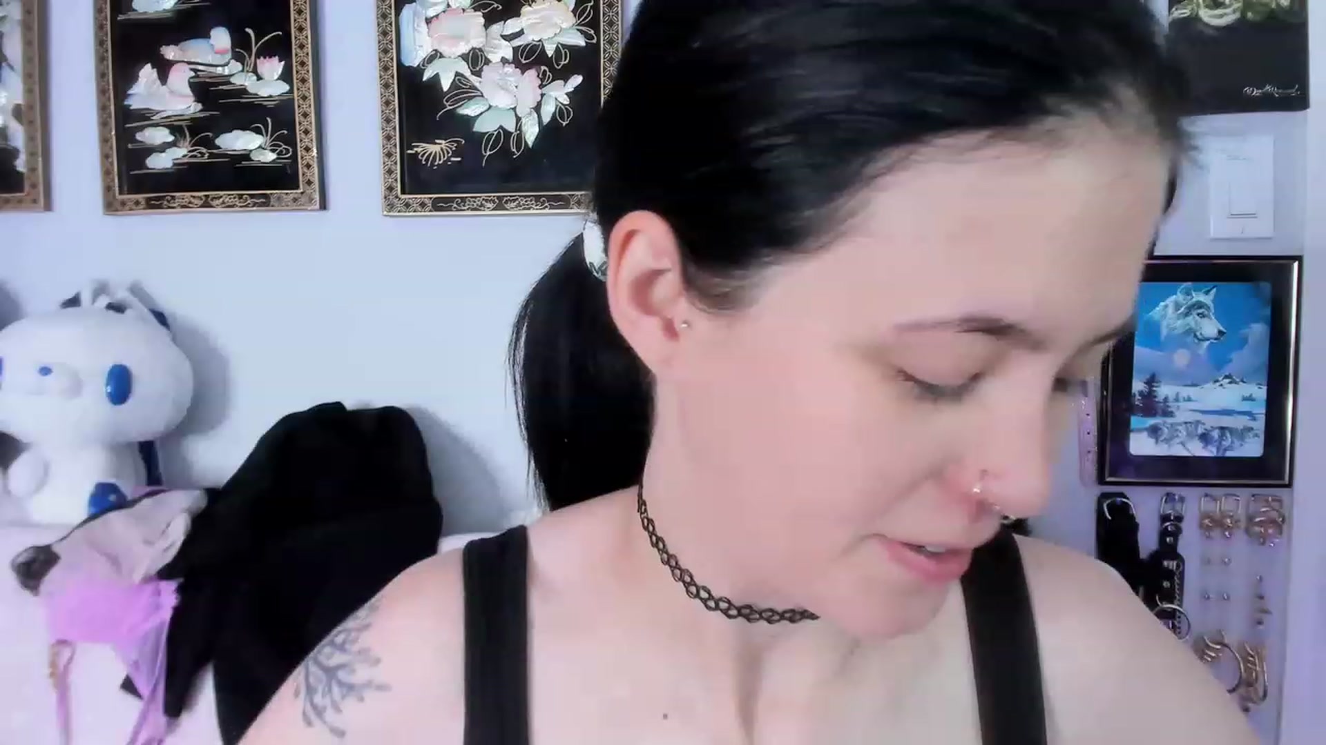 Gallery image thumbnail from Isabelle_Babe's myfreecams stream on, 05/01/2023, 18:45 image 6 of 20