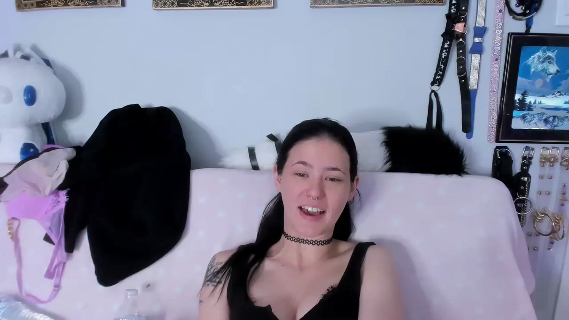 Gallery image thumbnail from Isabelle_Babe's myfreecams stream on, 05/01/2023, 18:45 image 7 of 20