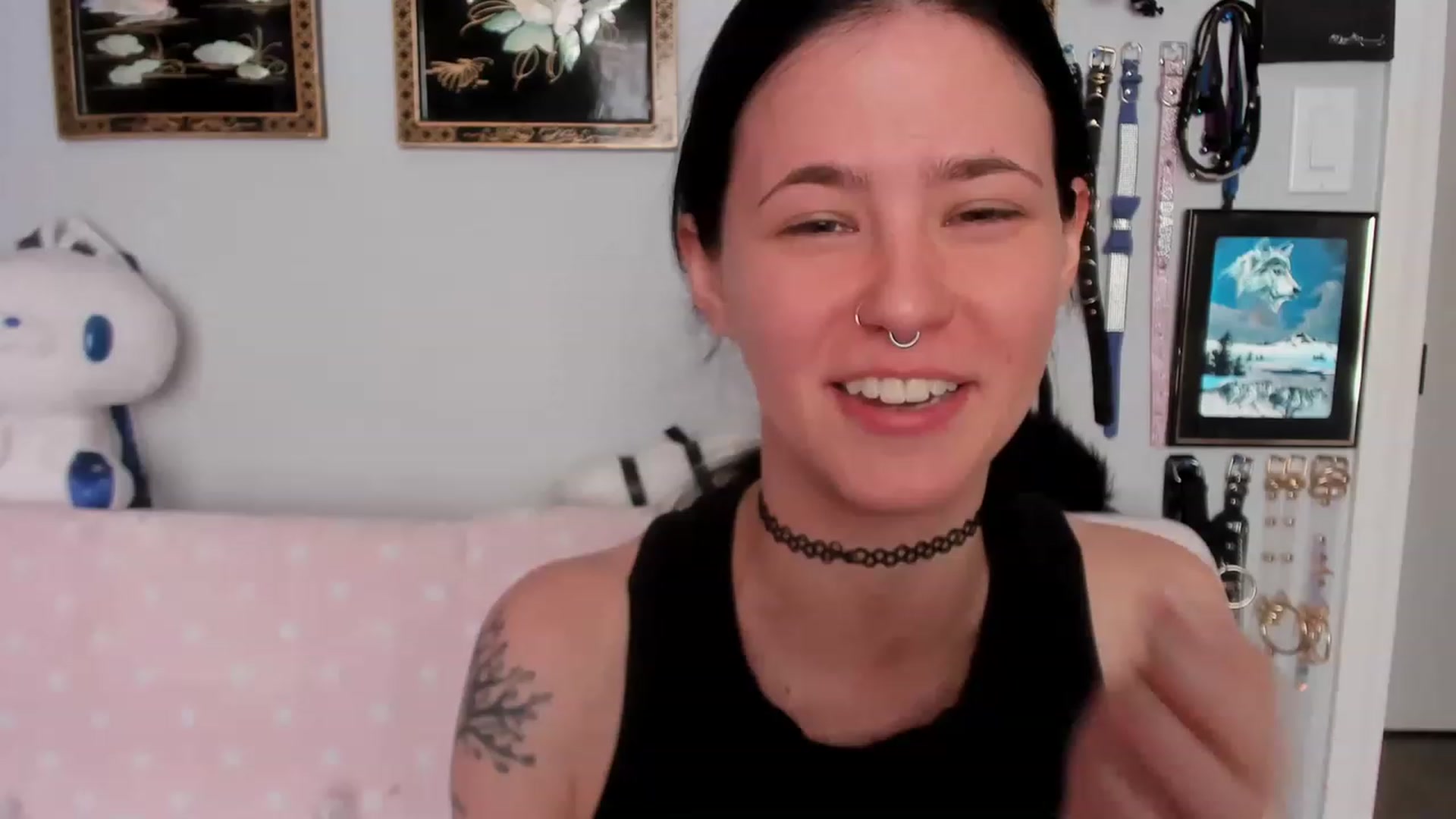 Gallery image thumbnail from Isabelle_Babe's myfreecams stream on, 05/01/2023, 23:24 image 17 of 20