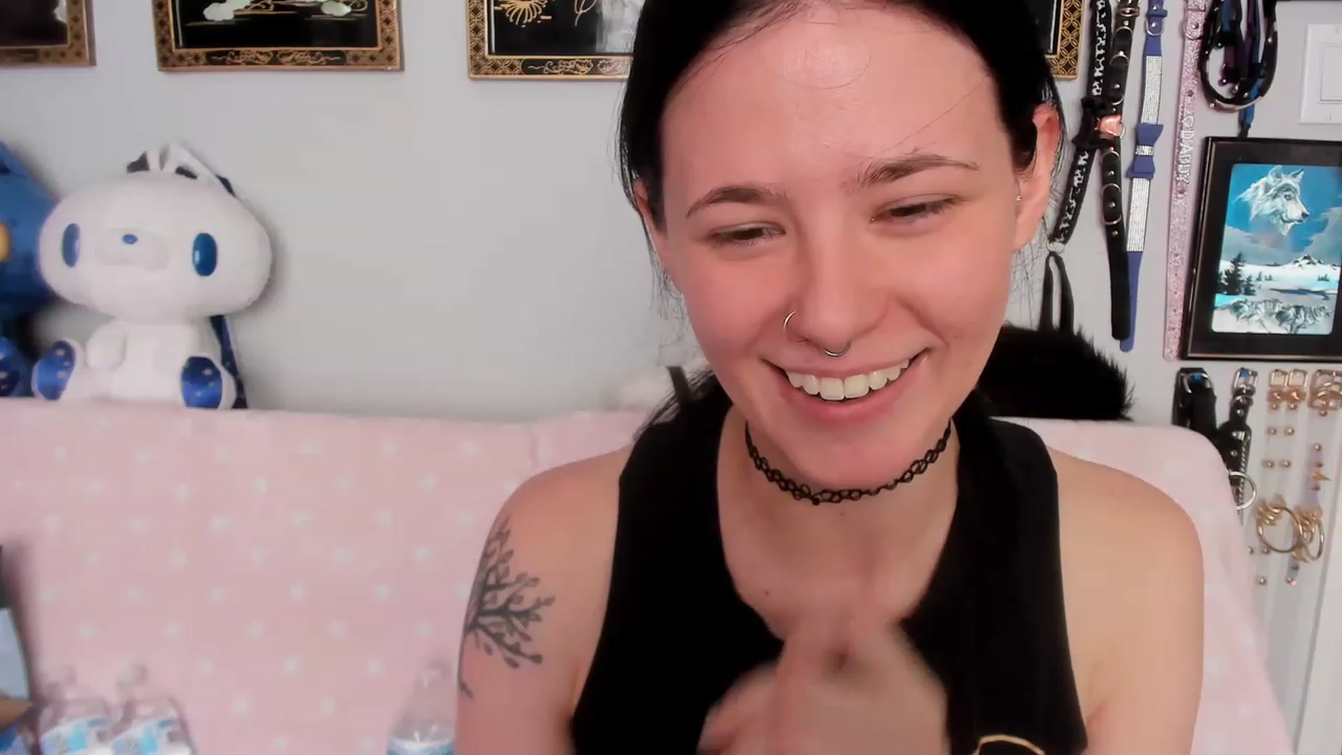Gallery image thumbnail from Isabelle_Babe's myfreecams stream on, 05/01/2023, 23:24 image 20 of 20