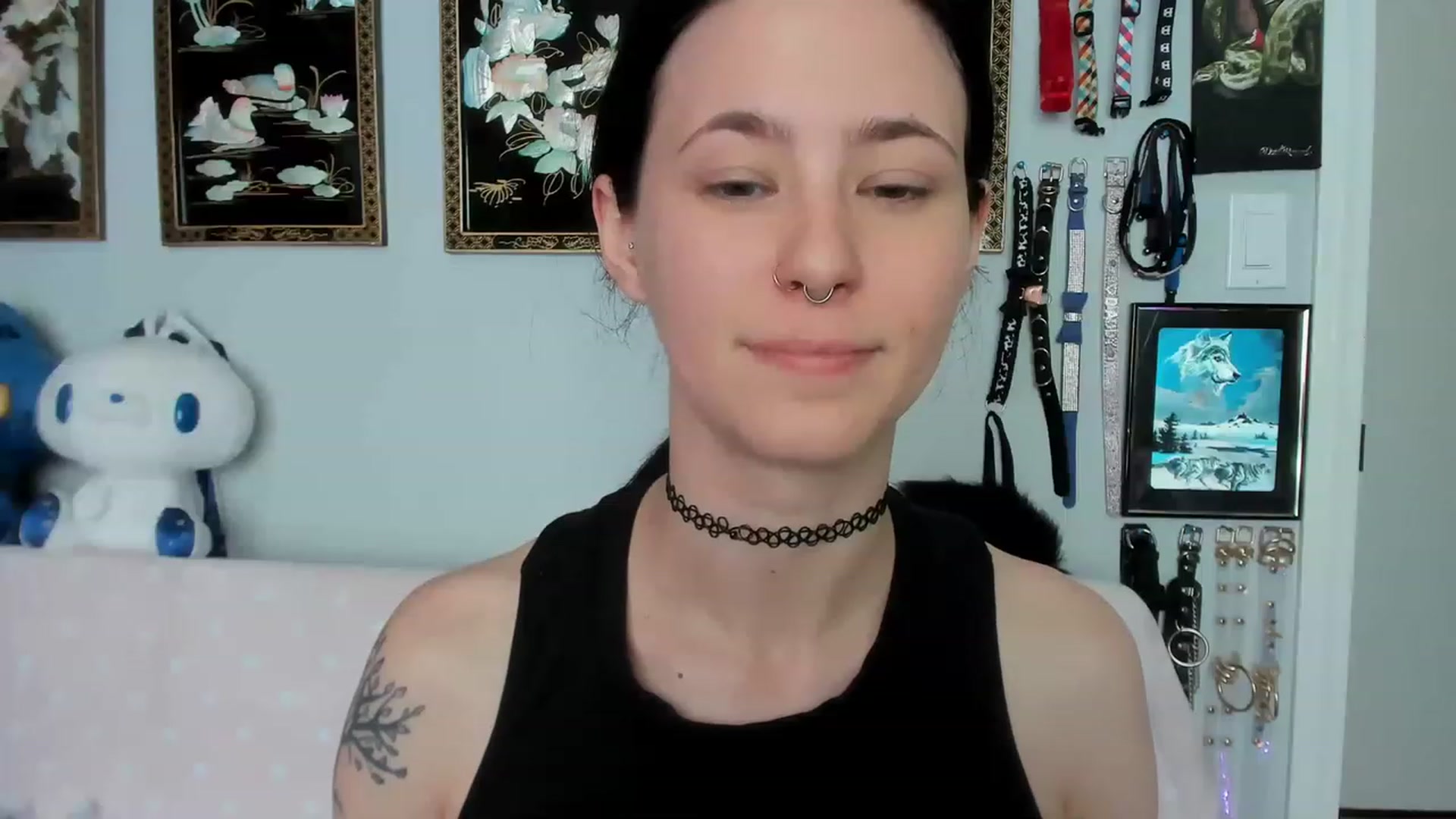 Gallery image thumbnail from Isabelle_Babe's myfreecams stream on, 05/01/2023, 23:24 image 4 of 20