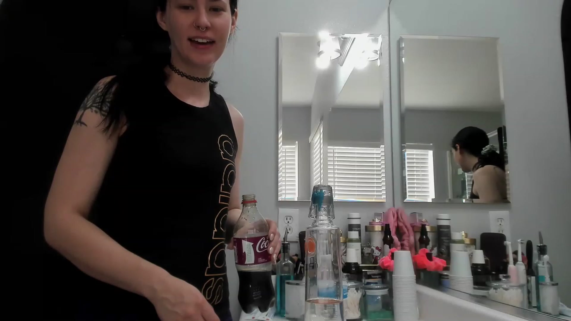Gallery image thumbnail from Isabelle_Babe's myfreecams stream on, 05/01/2023, 23:24 image 9 of 20