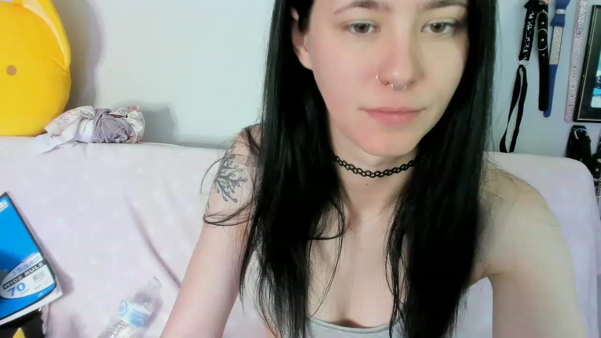 Gallery image thumbnail from Isabelle_Babe's myfreecams stream on, 05/06/2023, 19:00 image 19 of 20
