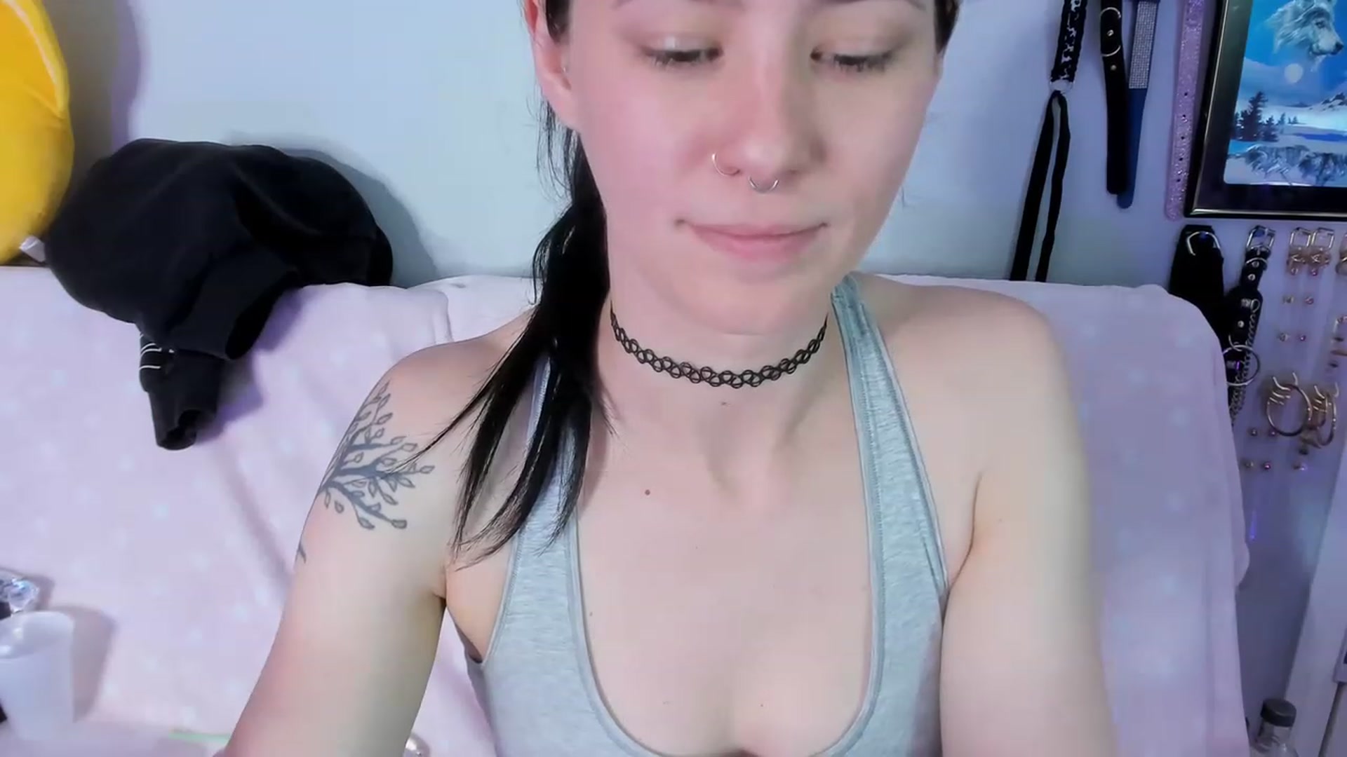 Gallery image thumbnail from Isabelle_Babe's myfreecams stream on, 05/08/2023, 10:05 image 12 of 20