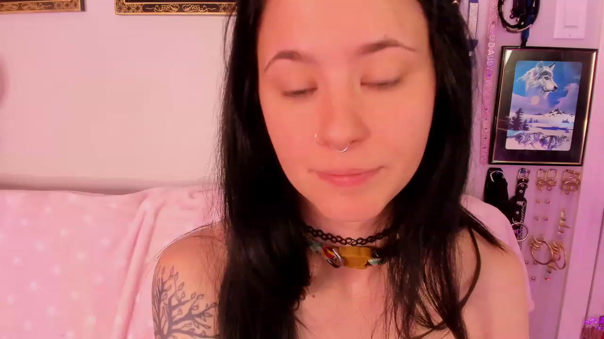 Gallery image thumbnail from Isabelle_Babe's myfreecams stream on, 05/10/2023, 18:20 image 19 of 20