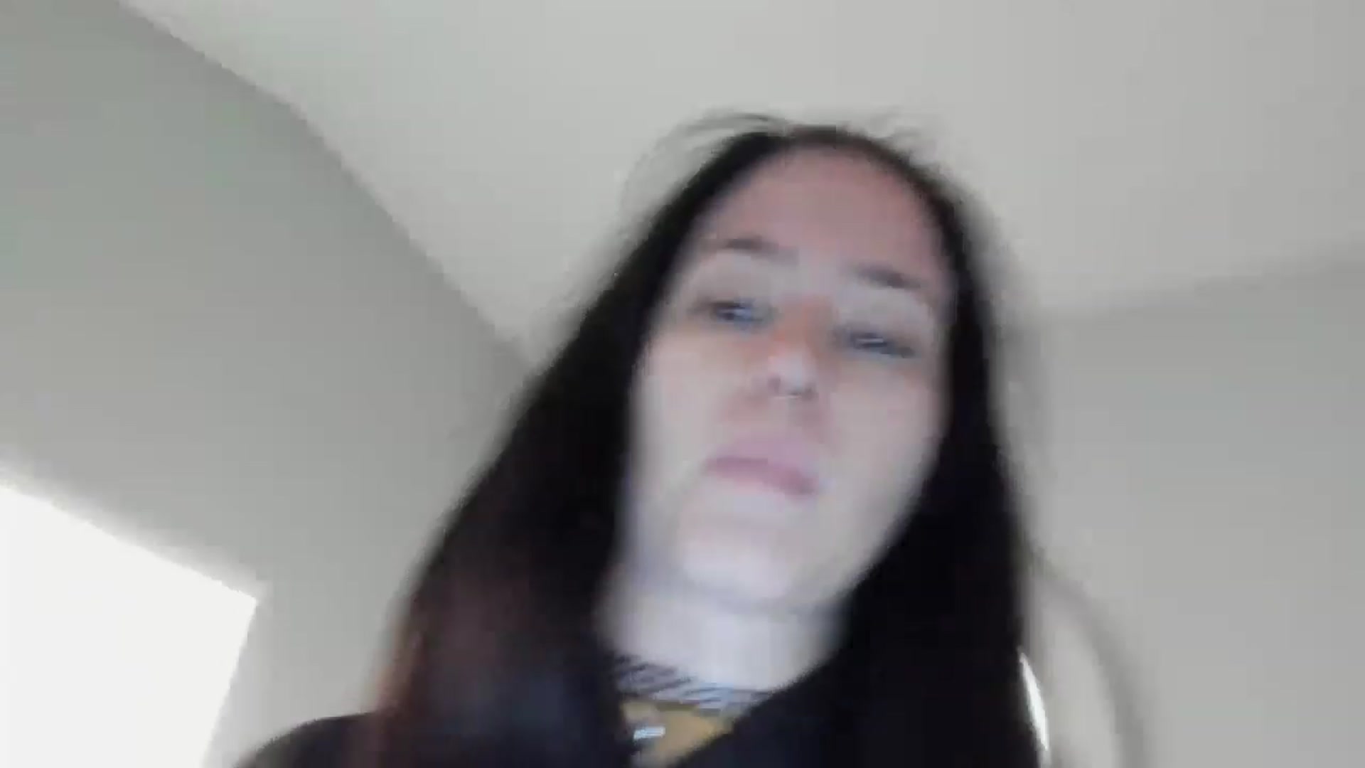 Gallery image thumbnail from Isabelle_Babe's myfreecams stream on, 05/12/2023, 24:58 image 17 of 20