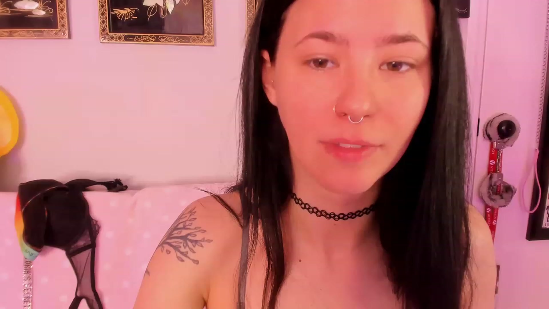 Gallery image thumbnail from Isabelle_Babe's myfreecams stream on, 05/13/2023, 18:37 image 10 of 20
