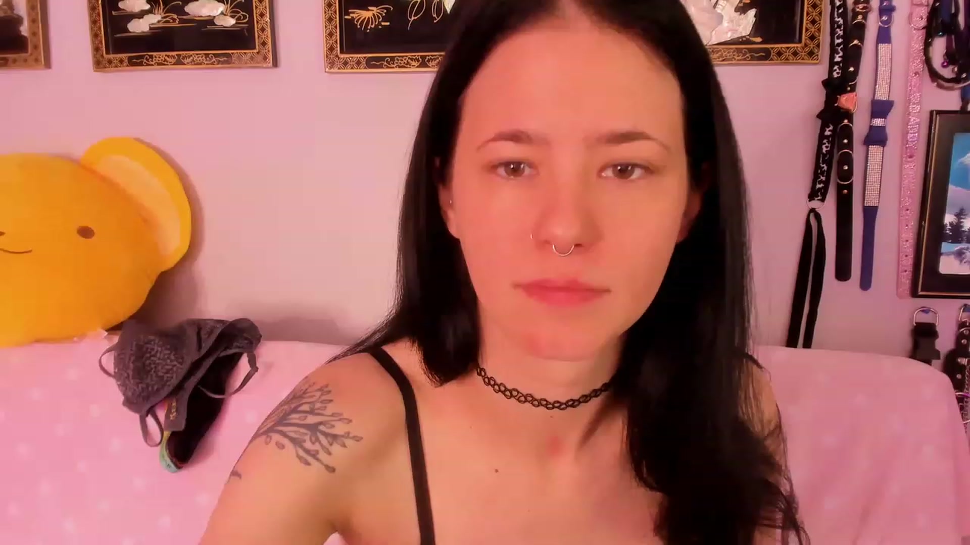 Gallery image thumbnail from Isabelle_Babe's myfreecams stream on, 05/14/2023, 19:07 image 2 of 20