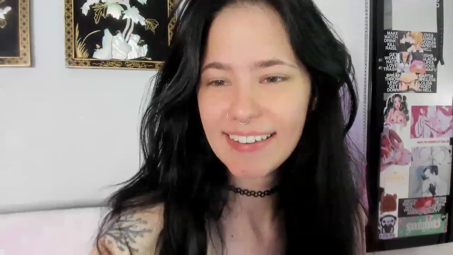 Gallery image thumbnail from Isabelle_Babe's myfreecams stream on, 05/16/2023, 12:03 image 14 of 20