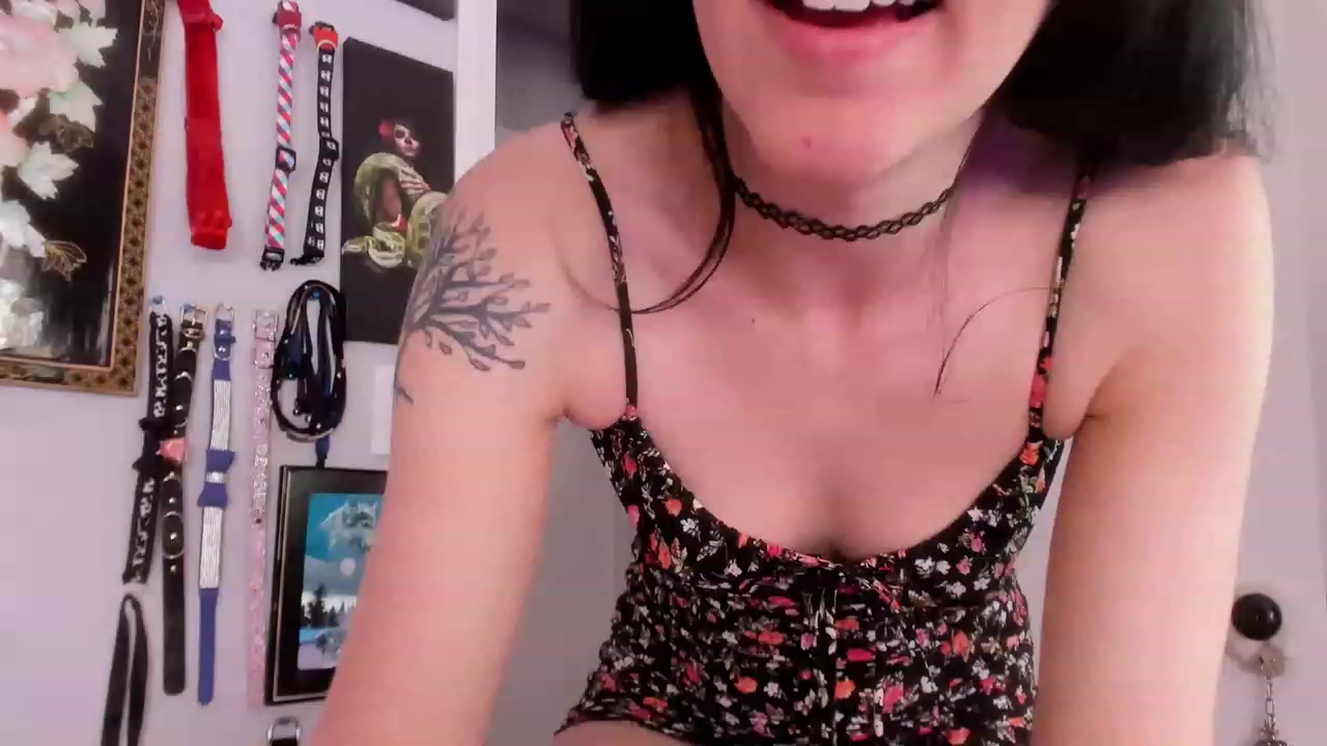 Gallery image thumbnail from Isabelle_Babe's myfreecams stream on, 05/17/2023, 01:20 image 9 of 20