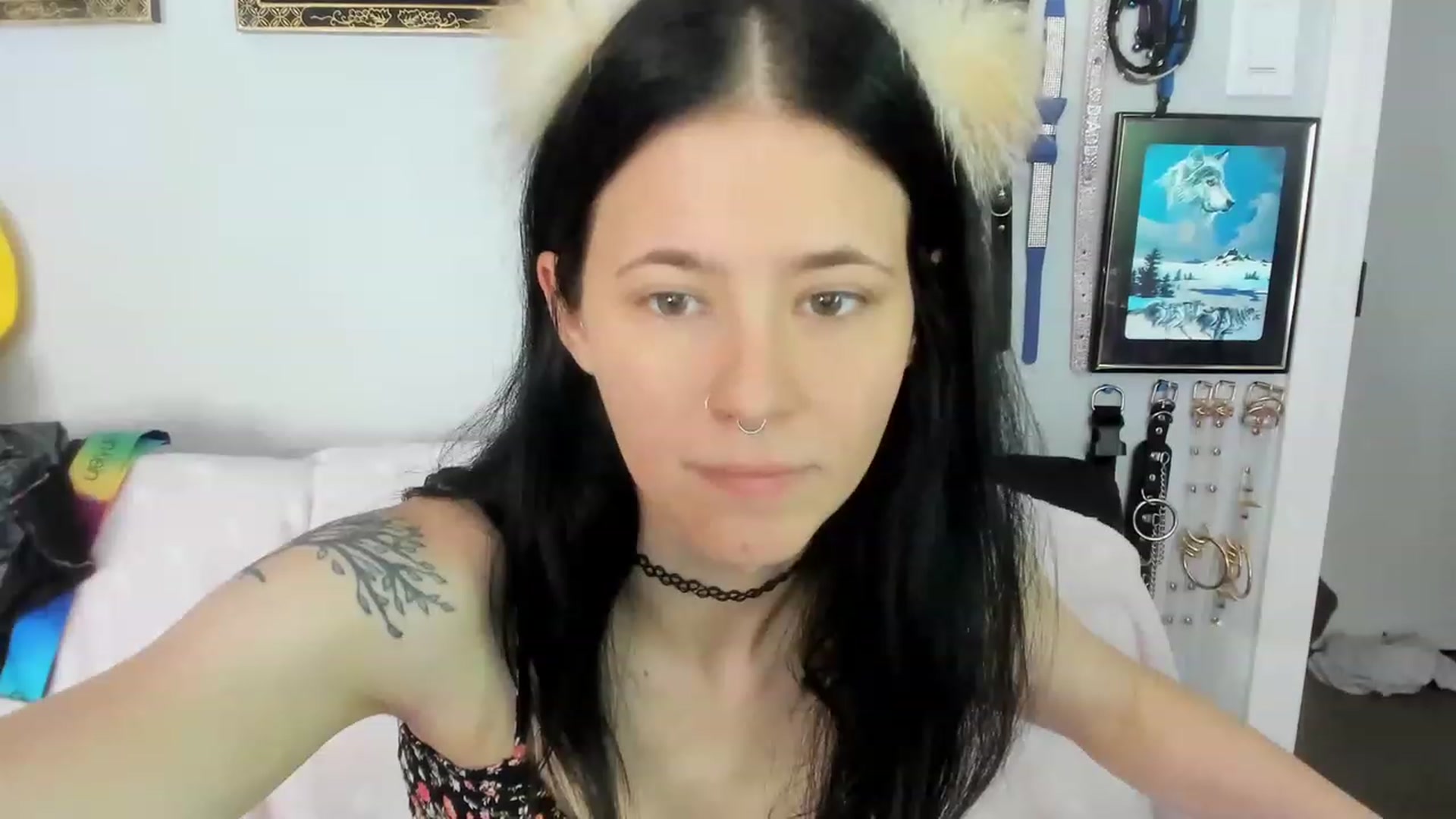 Gallery image thumbnail from Isabelle_Babe's myfreecams stream on, 05/17/2023, 01:20 image 12 of 20