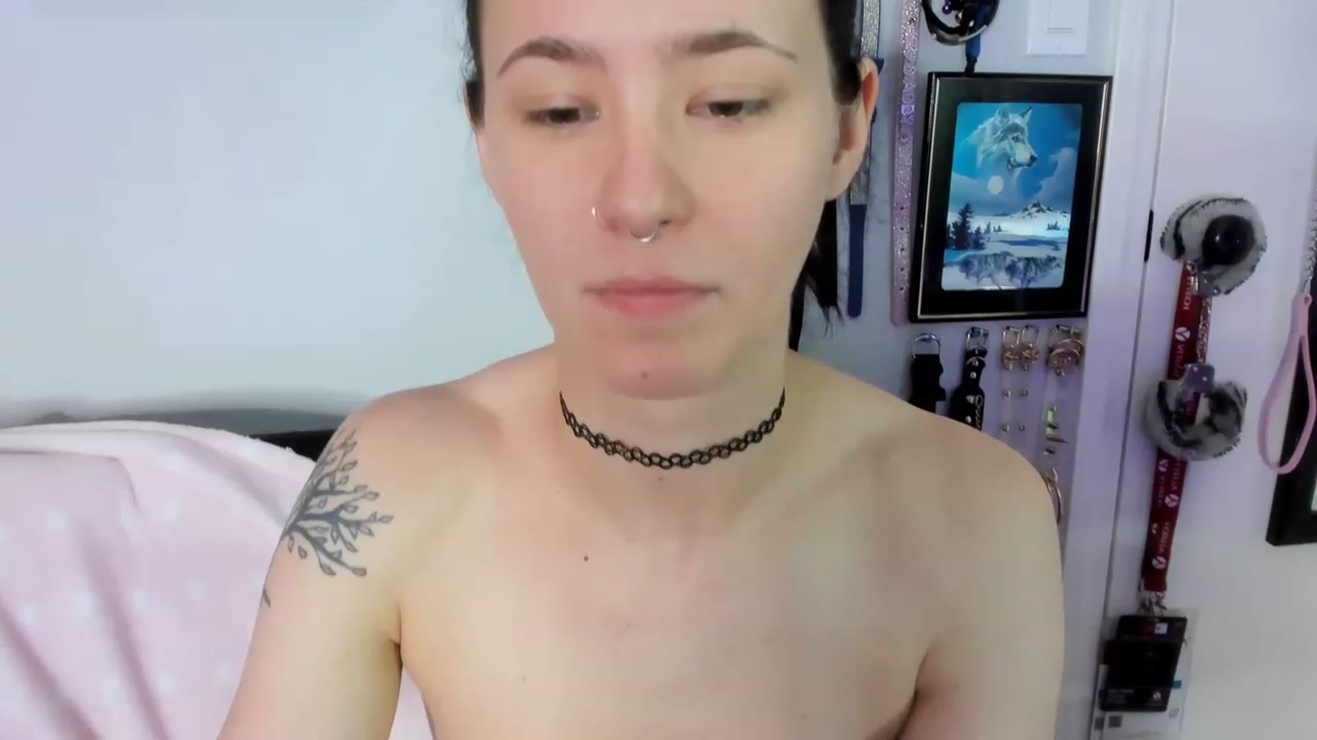 Gallery image thumbnail from Isabelle_Babe's myfreecams stream on, 05/17/2023, 11:56 image 12 of 20