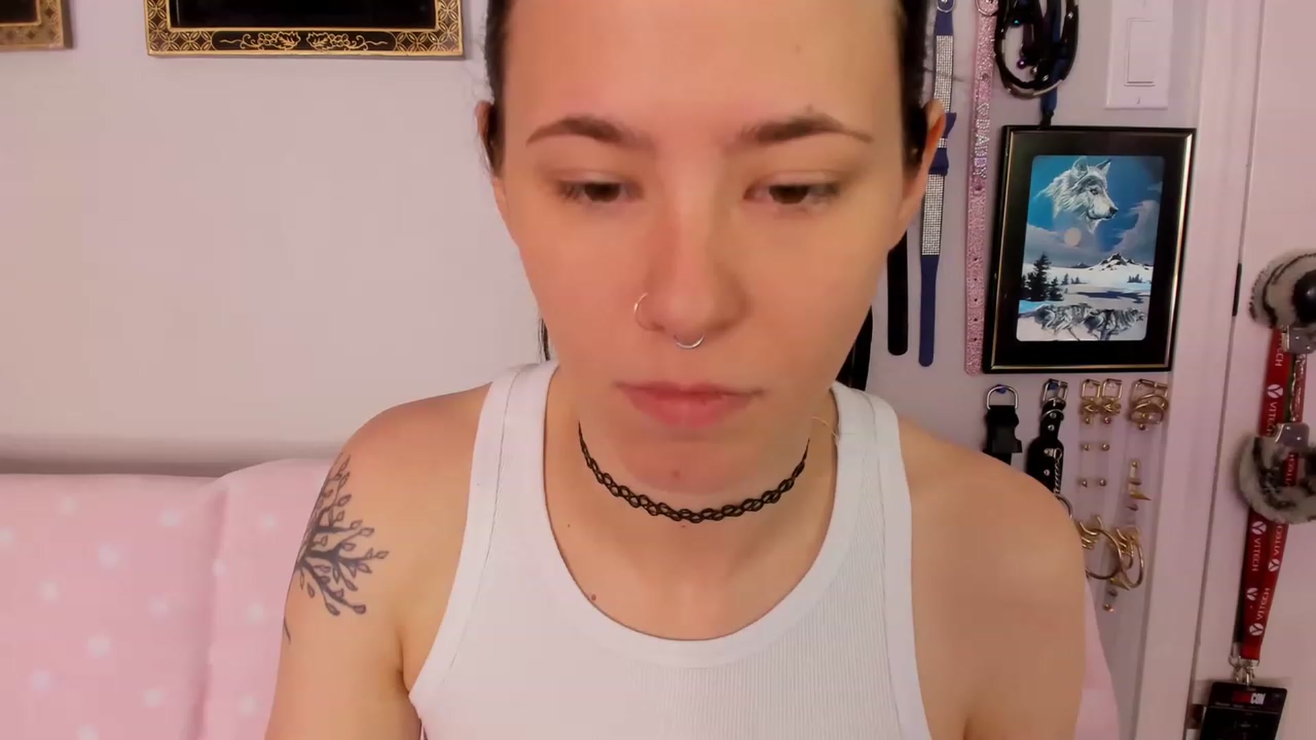 Gallery image thumbnail from Isabelle_Babe's myfreecams stream on, 05/18/2023, 20:34 image 3 of 20