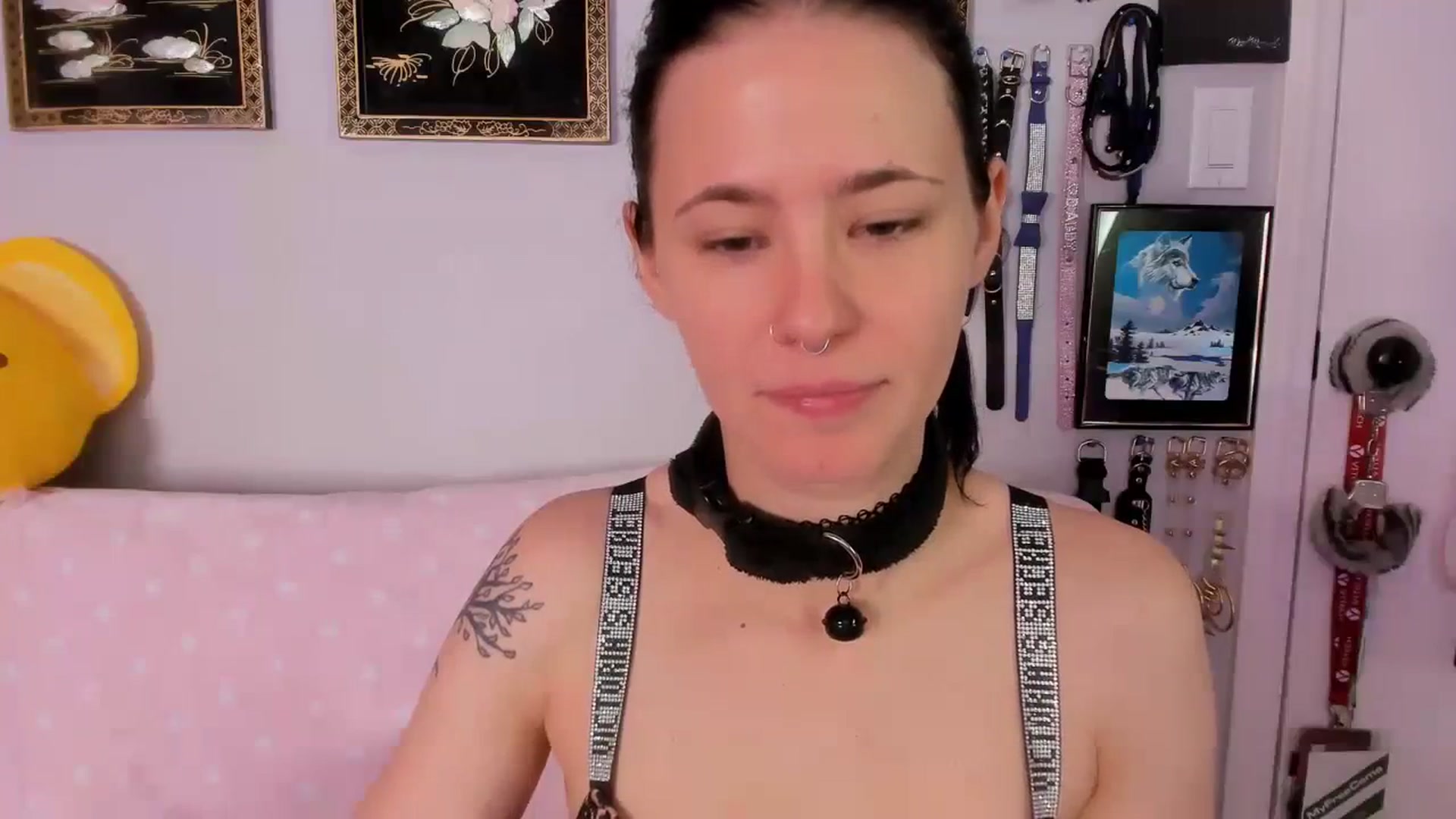Gallery image thumbnail from Isabelle_Babe's myfreecams stream on, 05/20/2023, 19:49 image 8 of 20