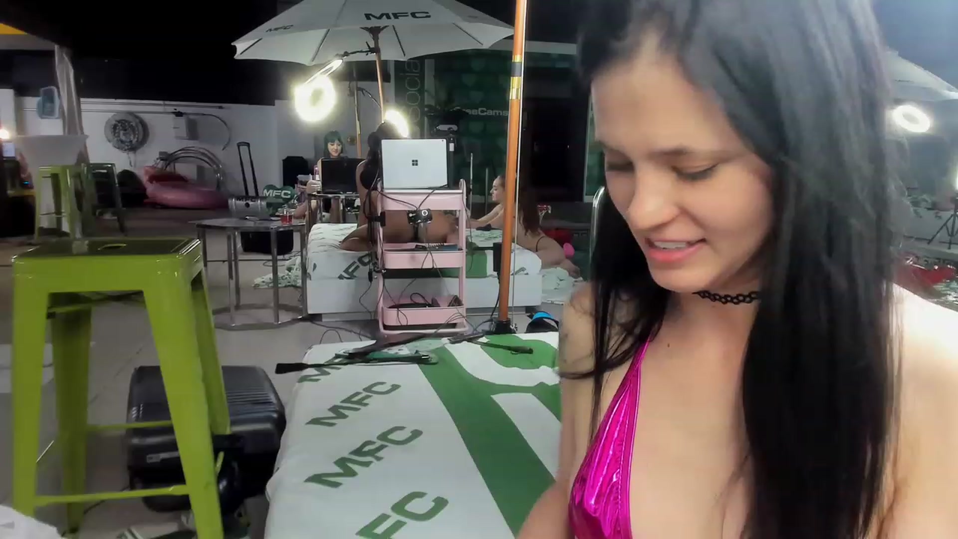 Gallery image thumbnail from Isabelle_Babe's myfreecams stream on, 05/23/2023, 07:11 image 5 of 20