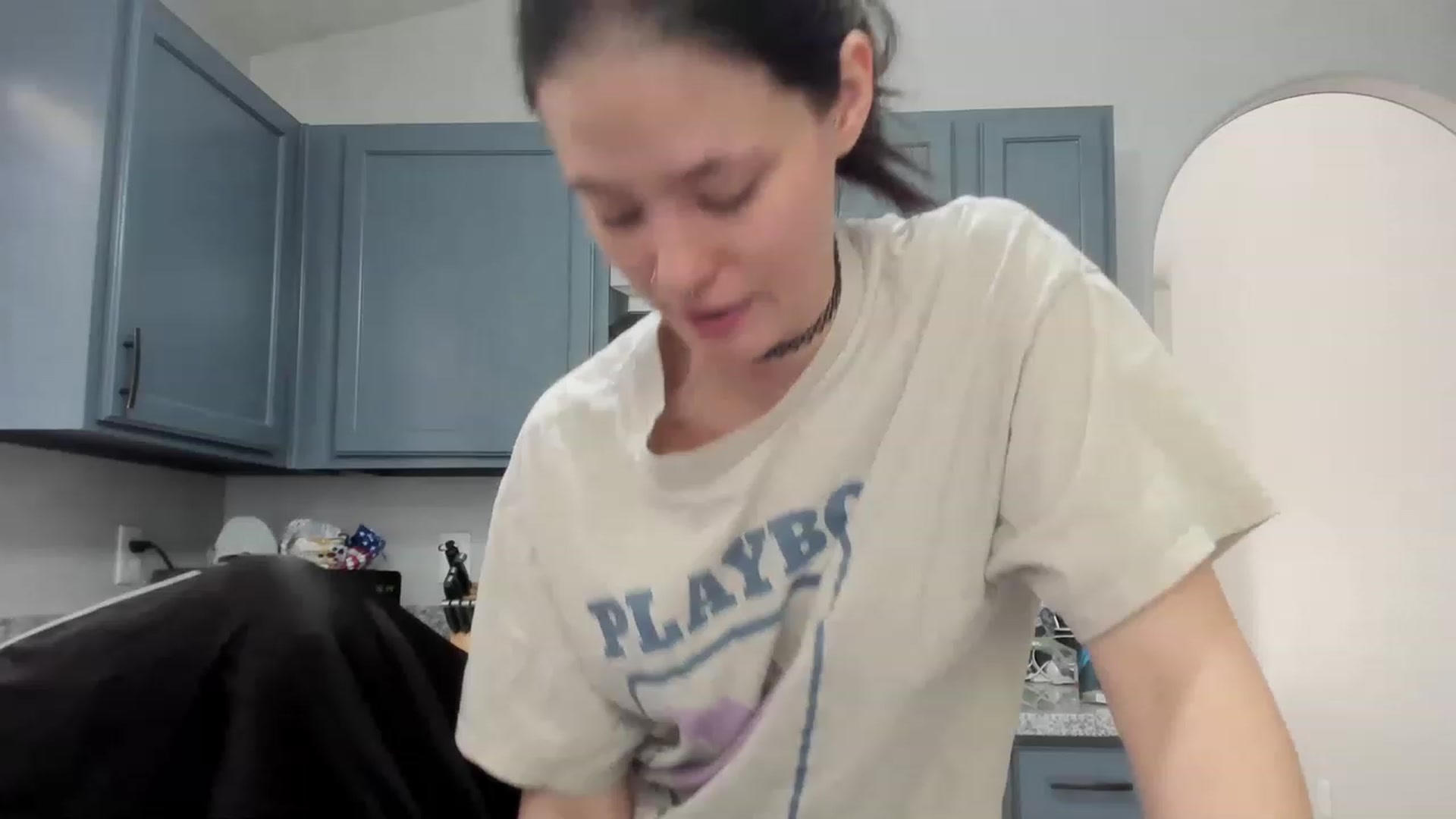 Gallery image thumbnail from Isabelle_Babe's myfreecams stream on, 05/27/2023, 20:11 image 11 of 20