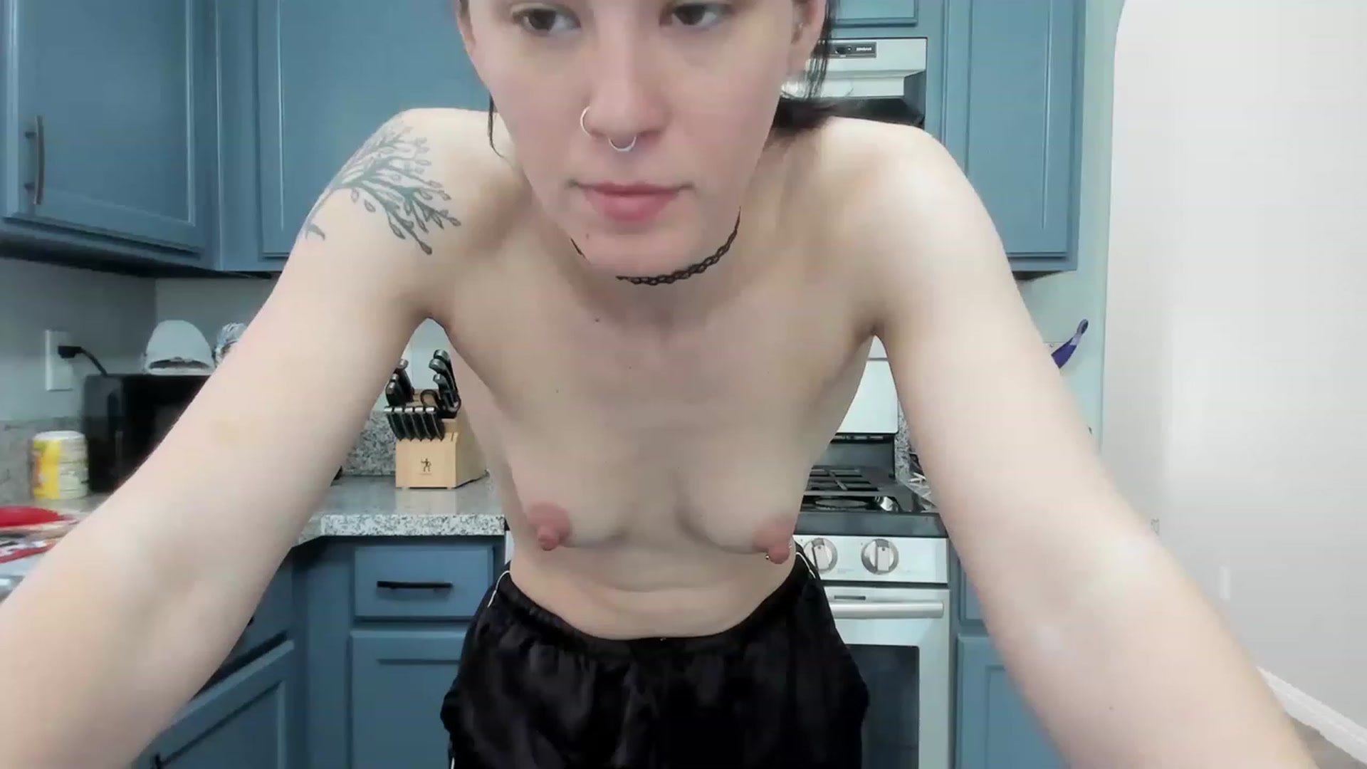 Gallery image thumbnail from Isabelle_Babe's myfreecams stream on, 05/27/2023, 20:11 image 19 of 20