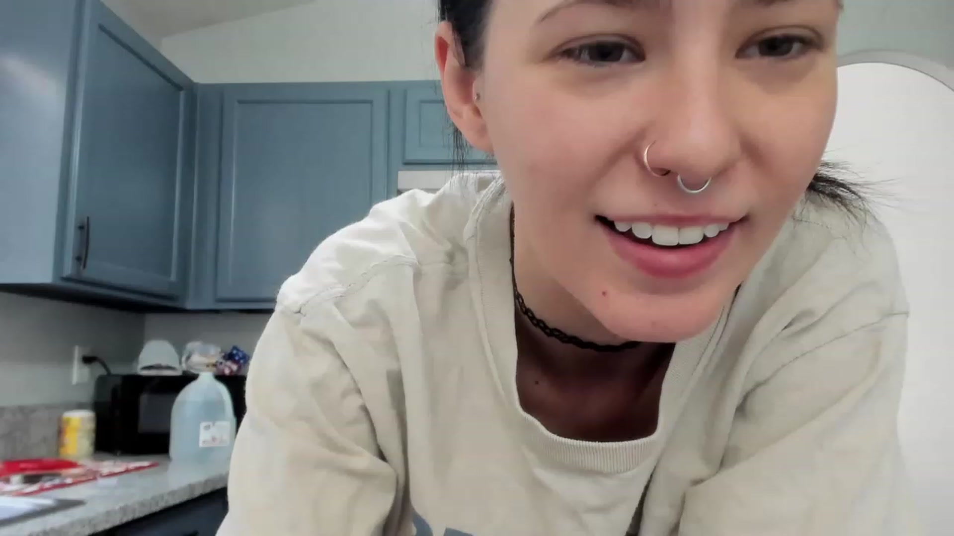 Gallery image thumbnail from Isabelle_Babe's myfreecams stream on, 05/27/2023, 20:11 image 10 of 20