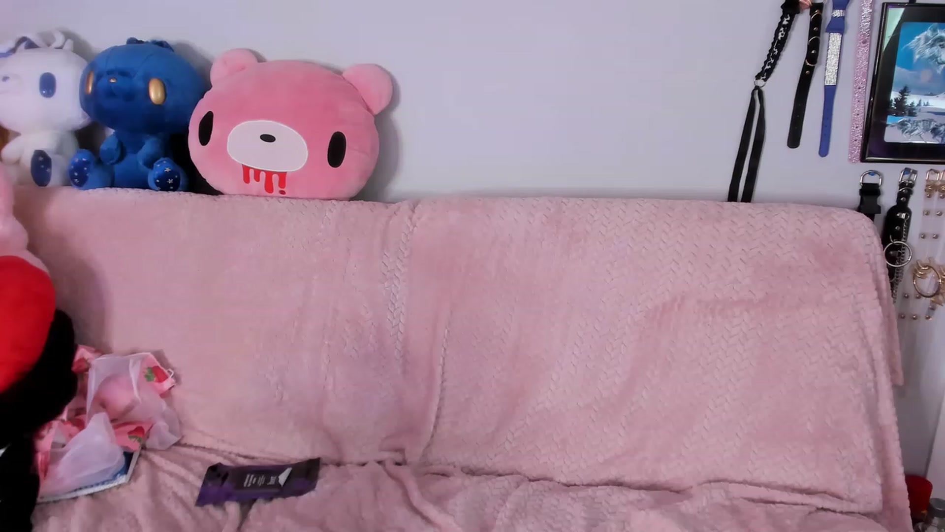 Gallery image thumbnail from Isabelle_Babe's myfreecams stream on, 05/28/2023, 18:15 image 5 of 20