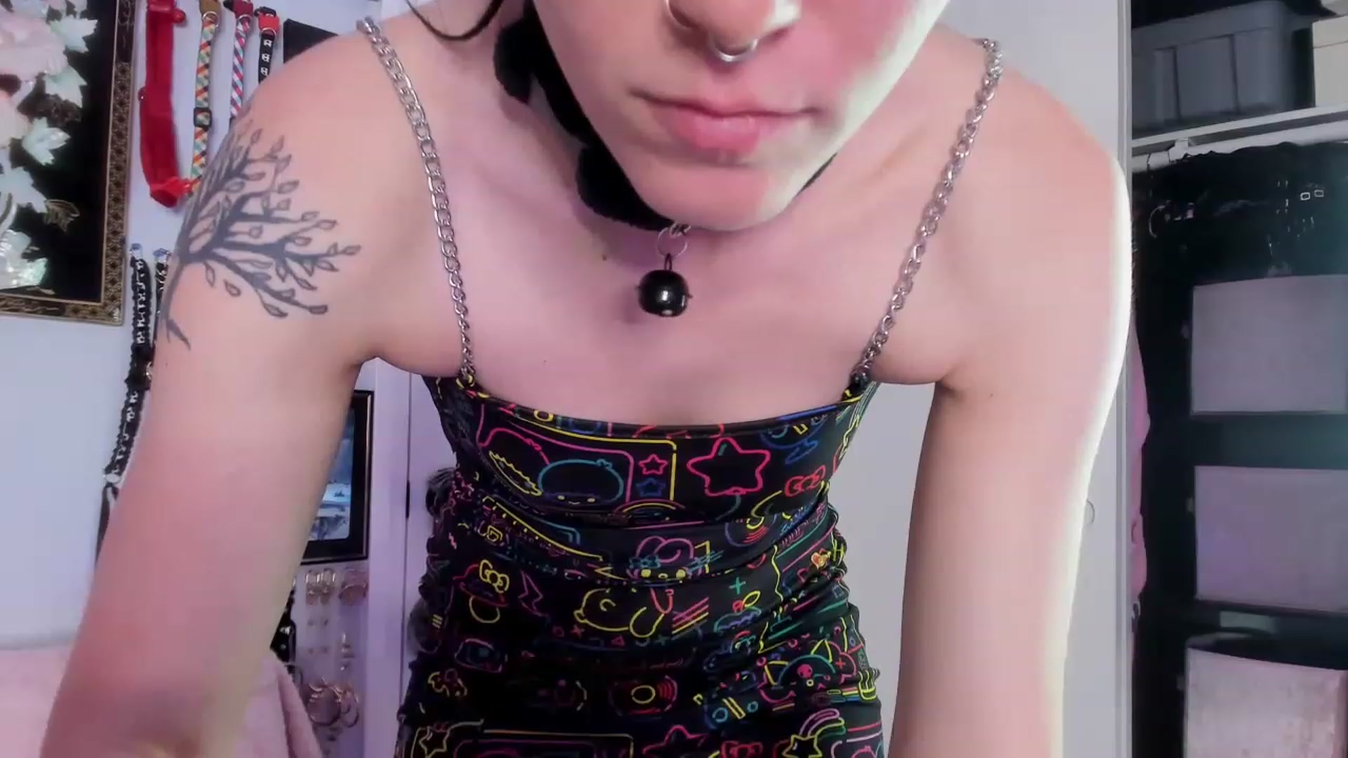 Gallery image thumbnail from Isabelle_Babe's myfreecams stream on, 05/30/2023, 11:29 image 14 of 20