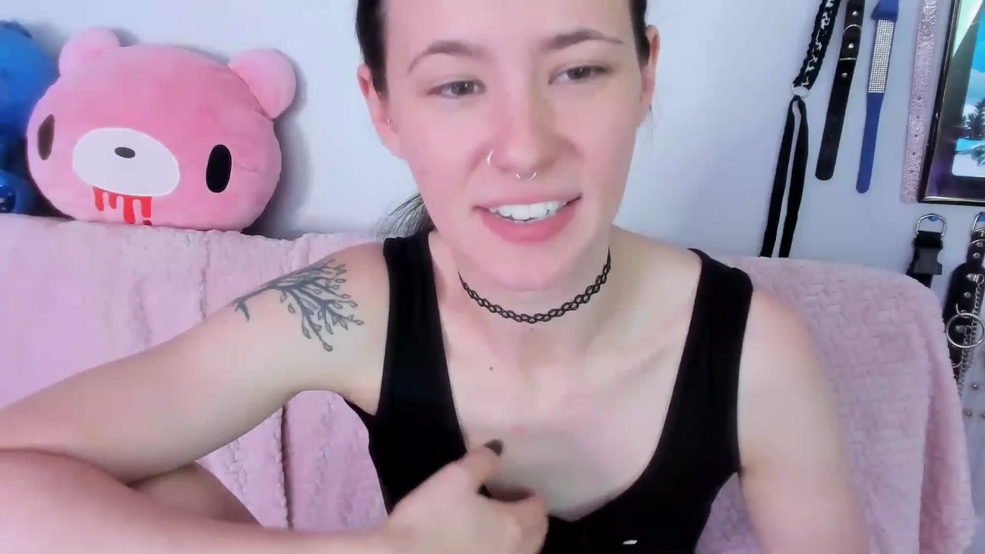 Gallery image thumbnail from Isabelle_Babe's myfreecams stream on, 05/31/2023, 20:01 image 4 of 20