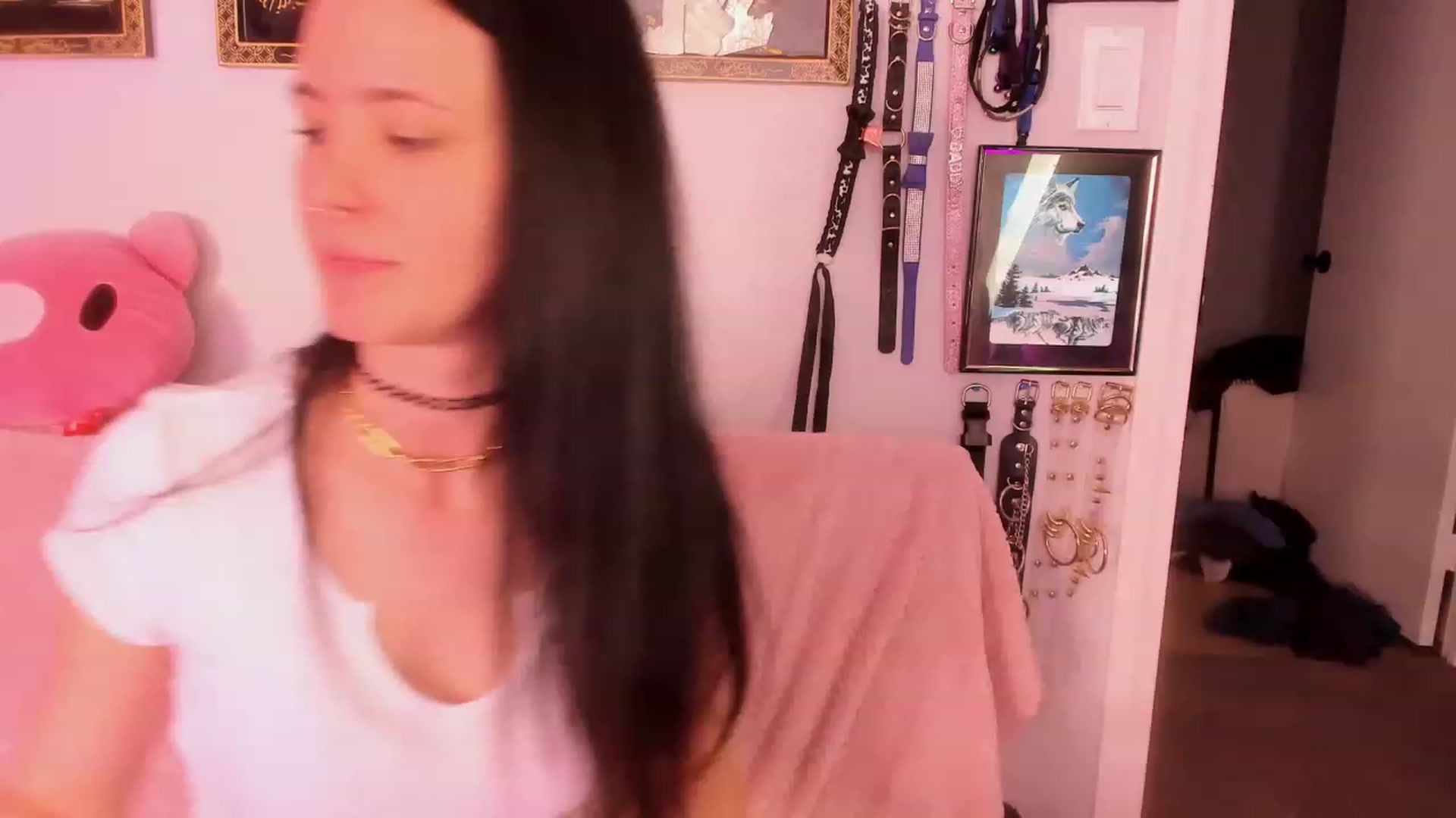 Gallery image thumbnail from Isabelle_Babe's myfreecams stream on, 06/11/2023, 20:33 image 1 of 20