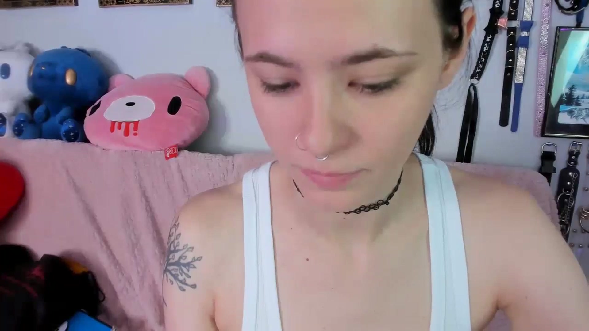 Gallery image thumbnail from Isabelle_Babe's myfreecams stream on, 06/12/2023, 18:46 image 6 of 20