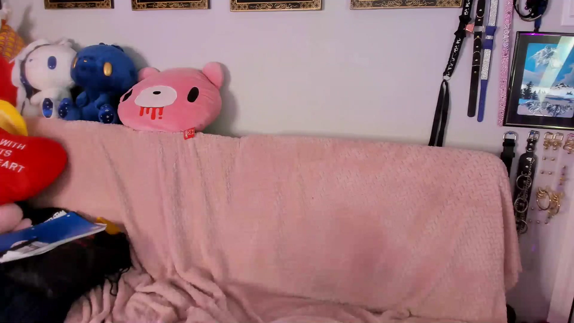 Gallery image thumbnail from Isabelle_Babe's myfreecams stream on, 06/12/2023, 18:46 image 18 of 20