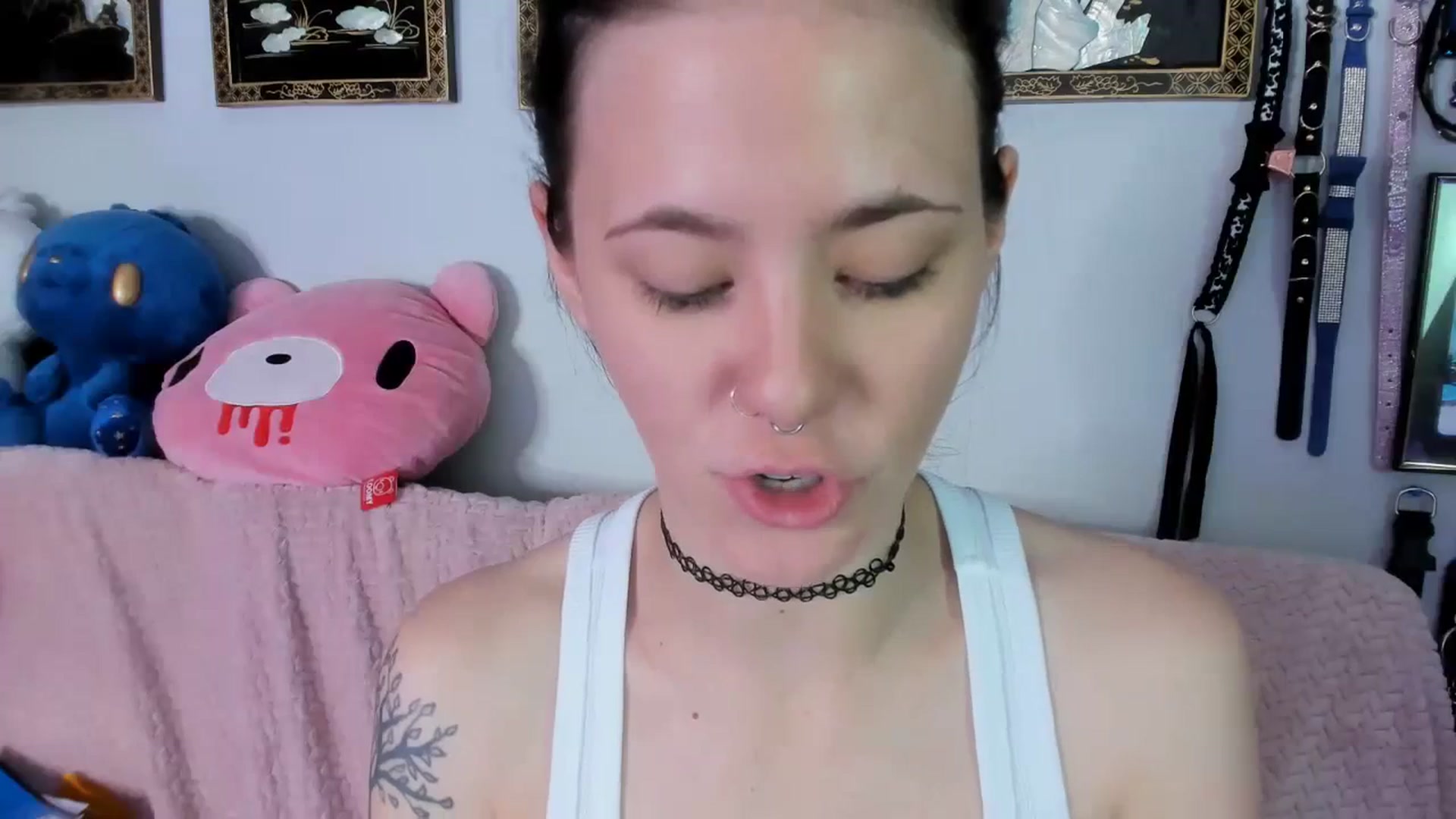 Gallery image thumbnail from Isabelle_Babe's myfreecams stream on, 06/12/2023, 18:46 image 14 of 20