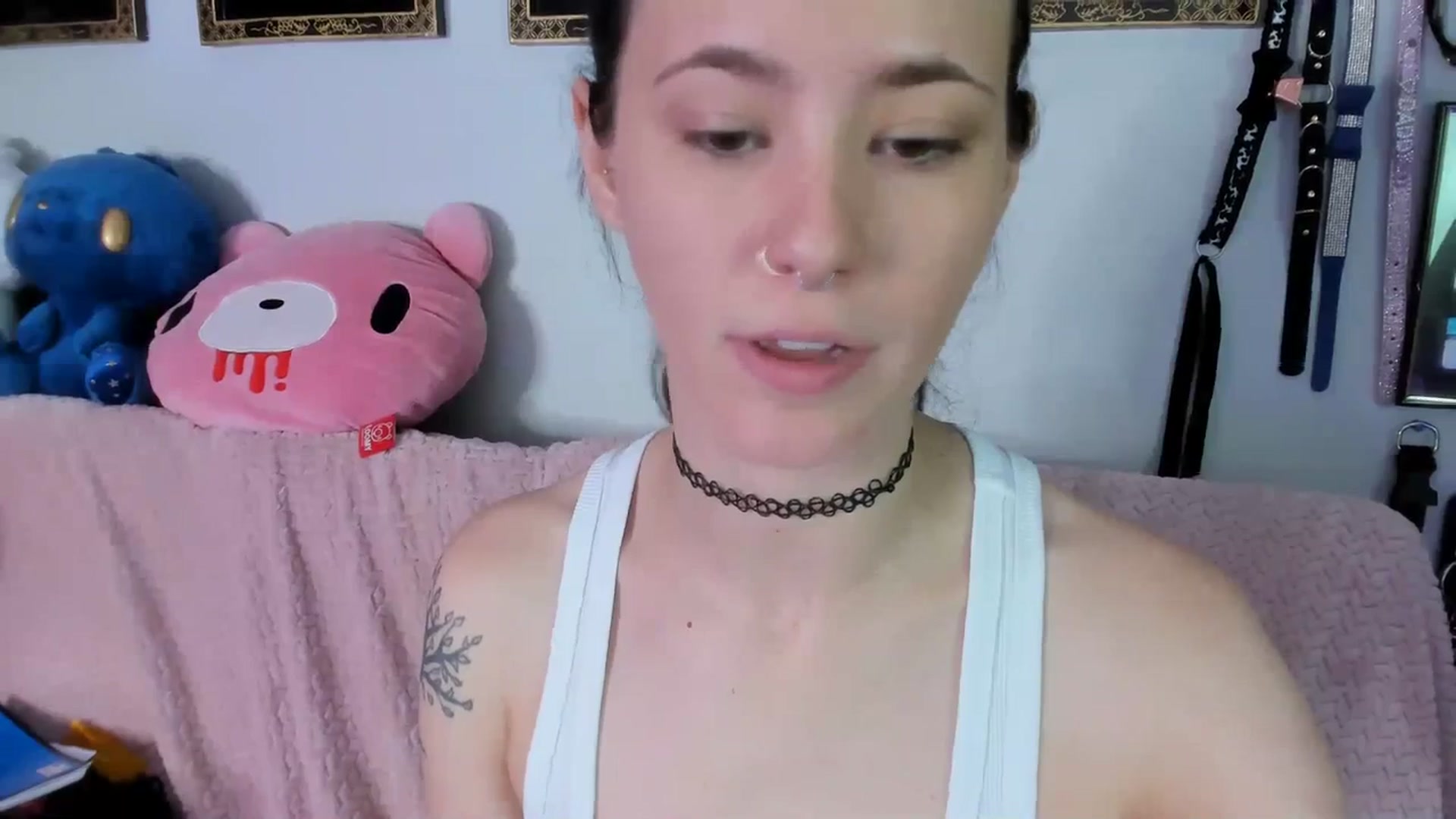Gallery image thumbnail from Isabelle_Babe's myfreecams stream on, 06/12/2023, 18:46 image 16 of 20