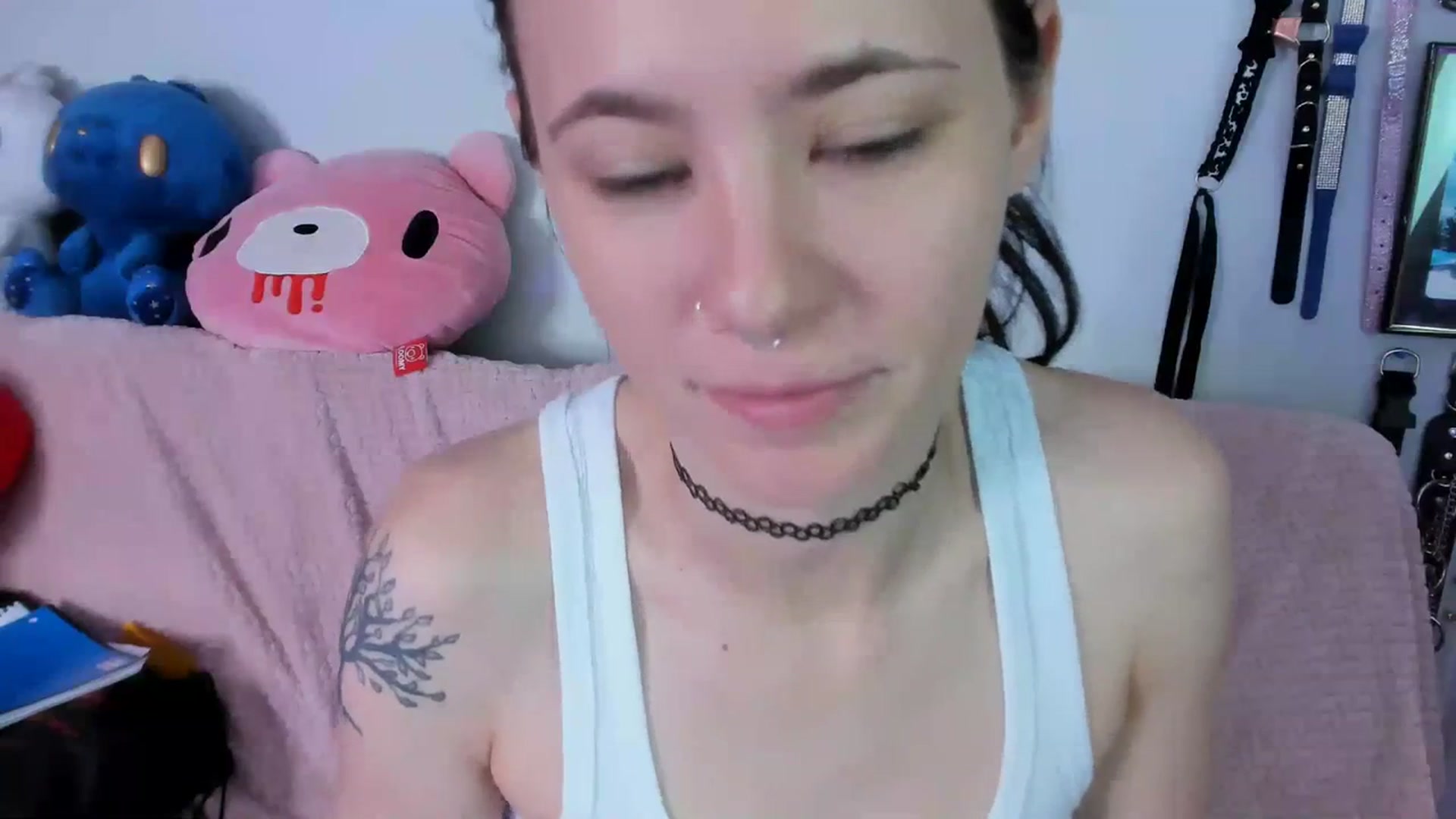 Gallery image thumbnail from Isabelle_Babe's myfreecams stream on, 06/12/2023, 18:46 image 10 of 20