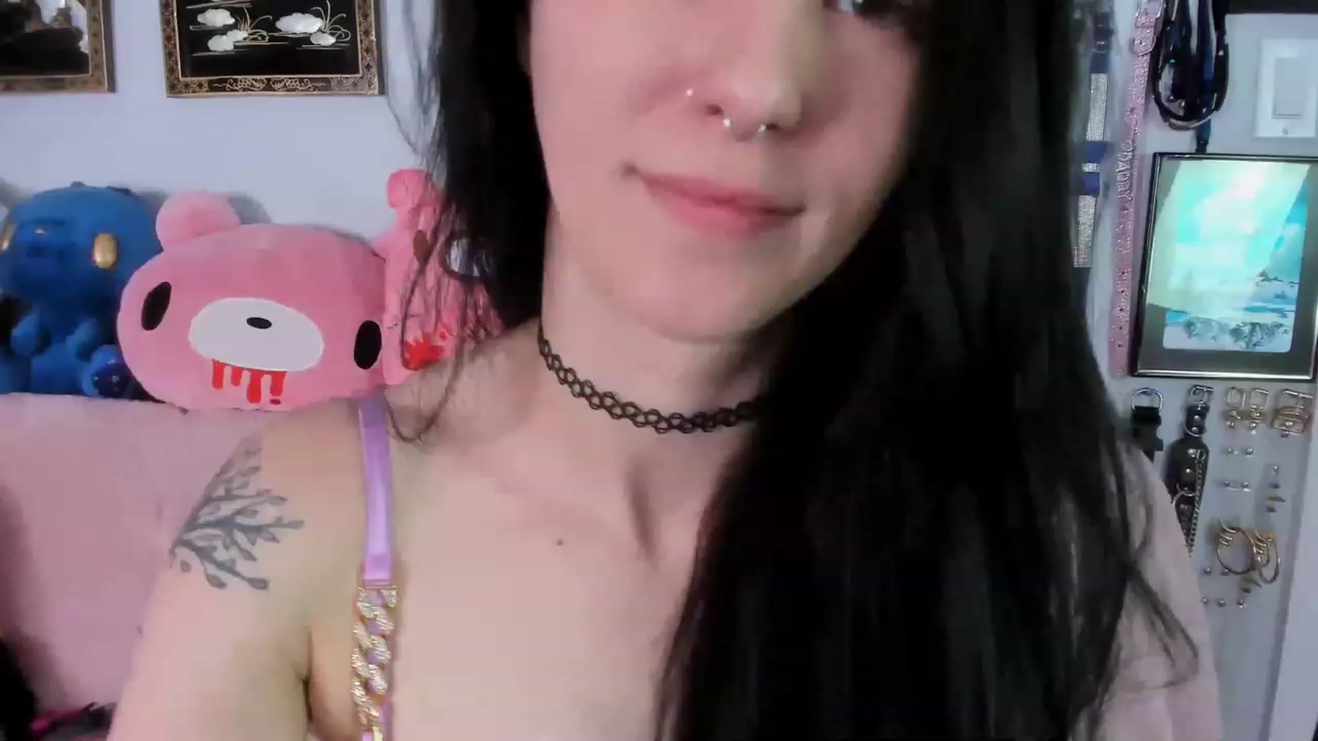 Gallery image thumbnail from Isabelle_Babe's myfreecams stream on, 06/19/2023, 19:10 image 8 of 20