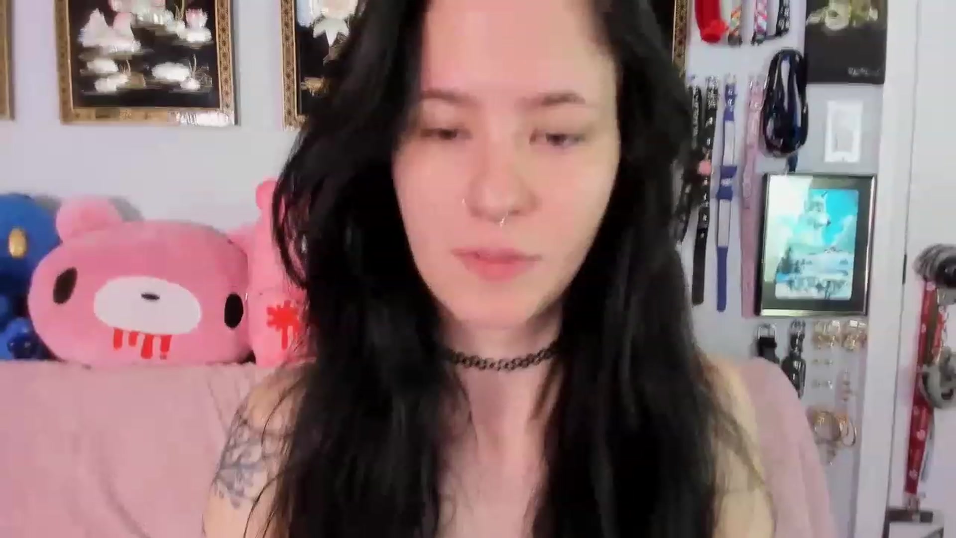 Gallery image thumbnail from Isabelle_Babe's myfreecams stream on, 06/19/2023, 19:10 image 19 of 20