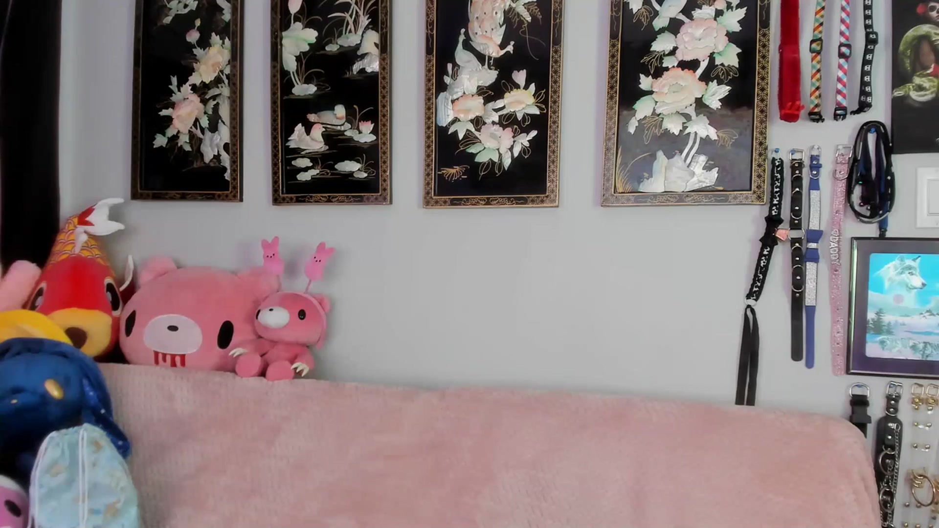 Gallery image thumbnail from Isabelle_Babe's myfreecams stream on, 06/29/2023, 19:37 image 6 of 20