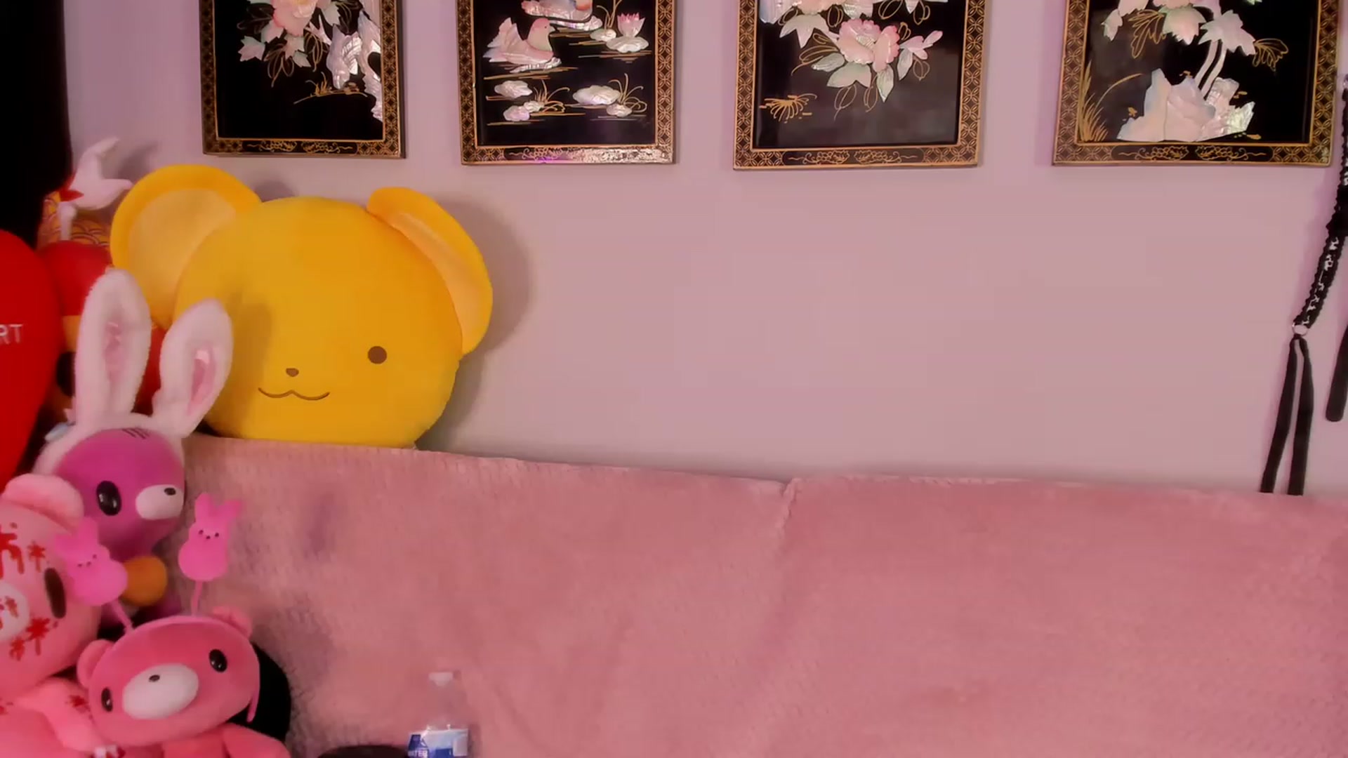 Gallery image thumbnail from Isabelle_Babe's myfreecams stream on, 07/18/2023, 18:51 image 17 of 20