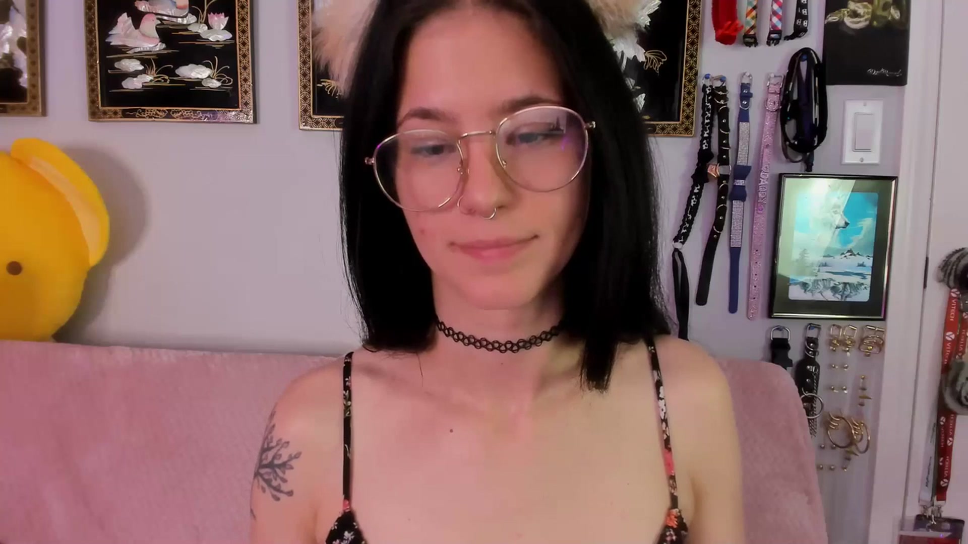 Gallery image thumbnail from Isabelle_Babe's myfreecams stream on, 07/19/2023, 19:55 image 6 of 20