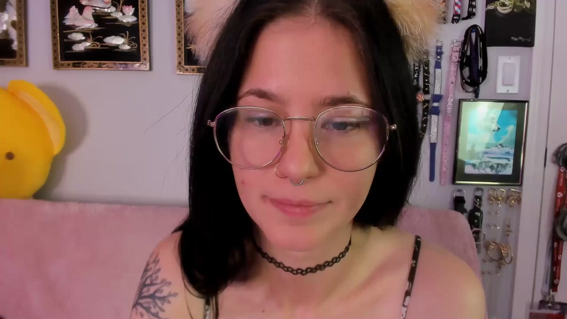 Gallery image thumbnail from Isabelle_Babe's myfreecams stream on, 07/19/2023, 19:55 image 14 of 20