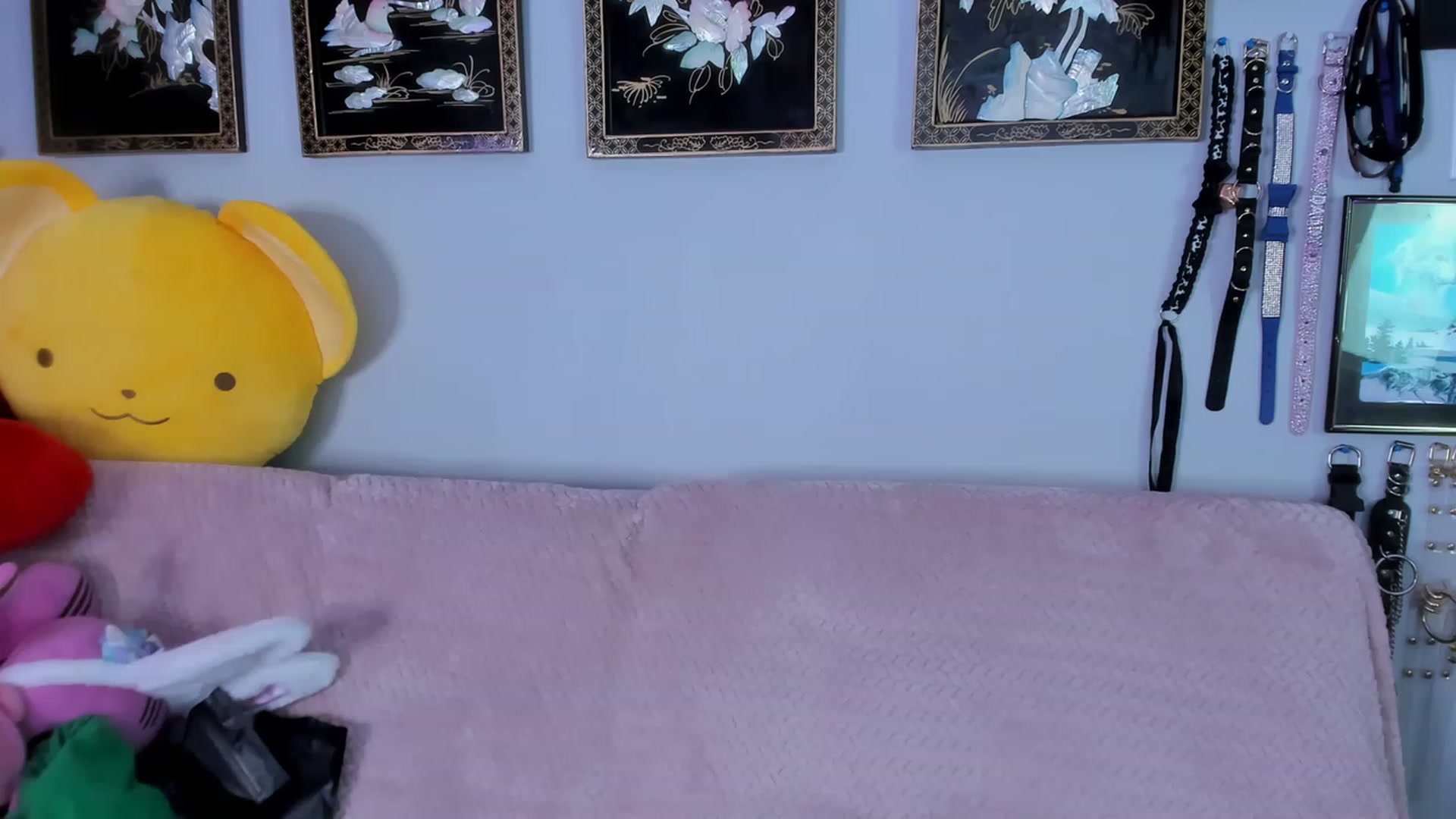 Gallery image thumbnail from Isabelle_Babe's myfreecams stream on, 07/21/2023, 19:47 image 15 of 20