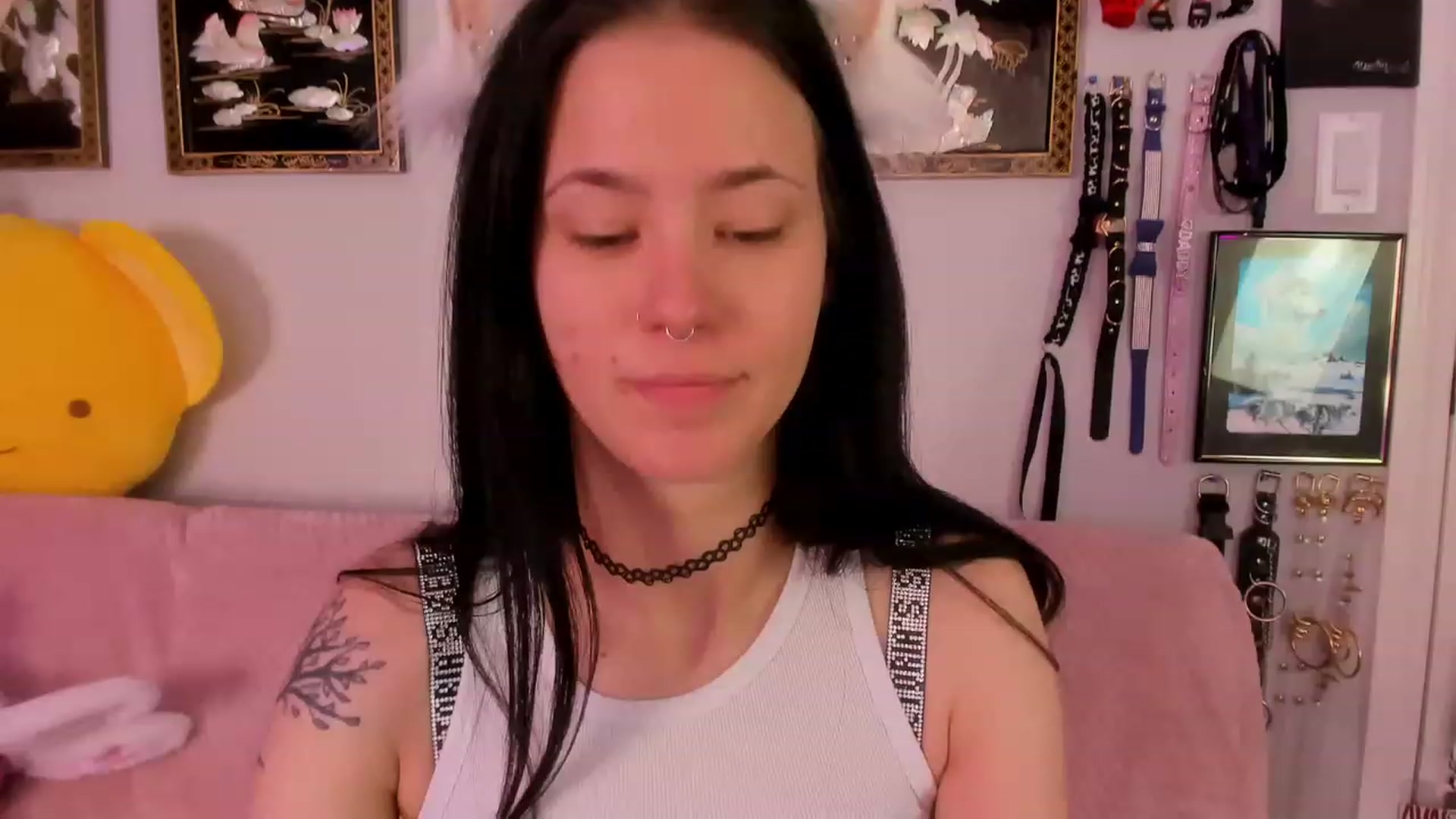 Gallery image thumbnail from Isabelle_Babe's myfreecams stream on, 07/23/2023, 18:59 image 13 of 20