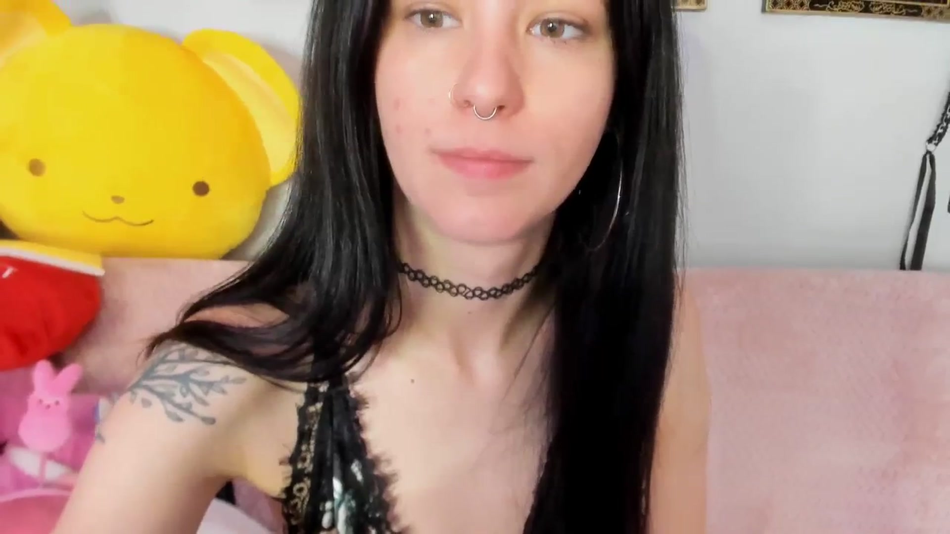 Gallery image thumbnail from Isabelle_Babe's myfreecams stream on, 07/25/2023, 17:55 image 10 of 20