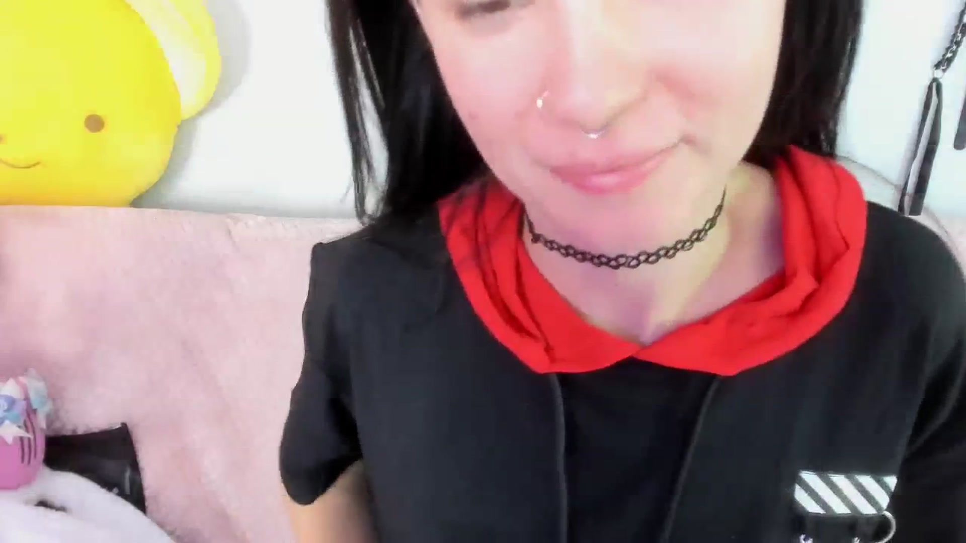 Gallery image thumbnail from Isabelle_Babe's myfreecams stream on, 07/25/2023, 18:27 image 14 of 20
