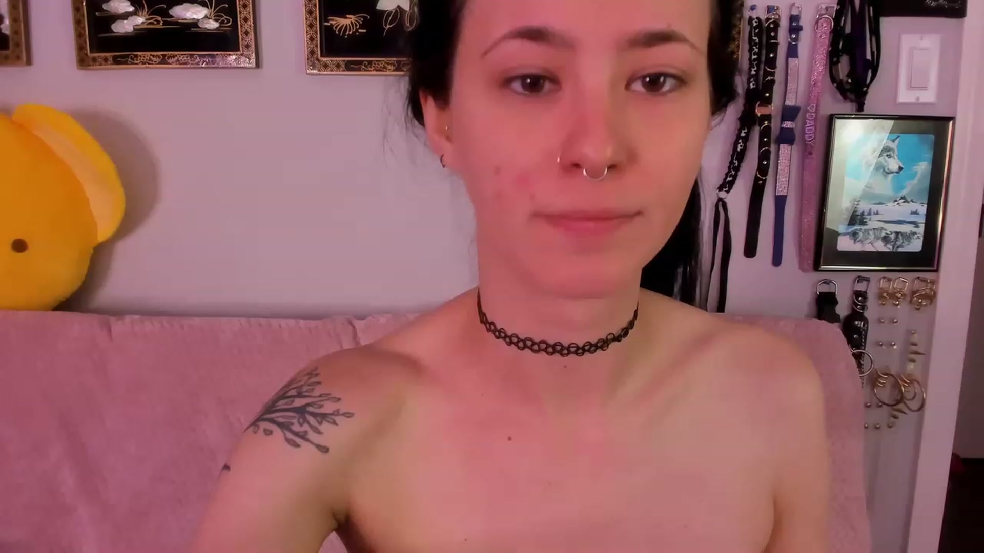 Gallery image thumbnail from Isabelle_Babe's myfreecams stream on, 07/27/2023, 18:54 image 6 of 20