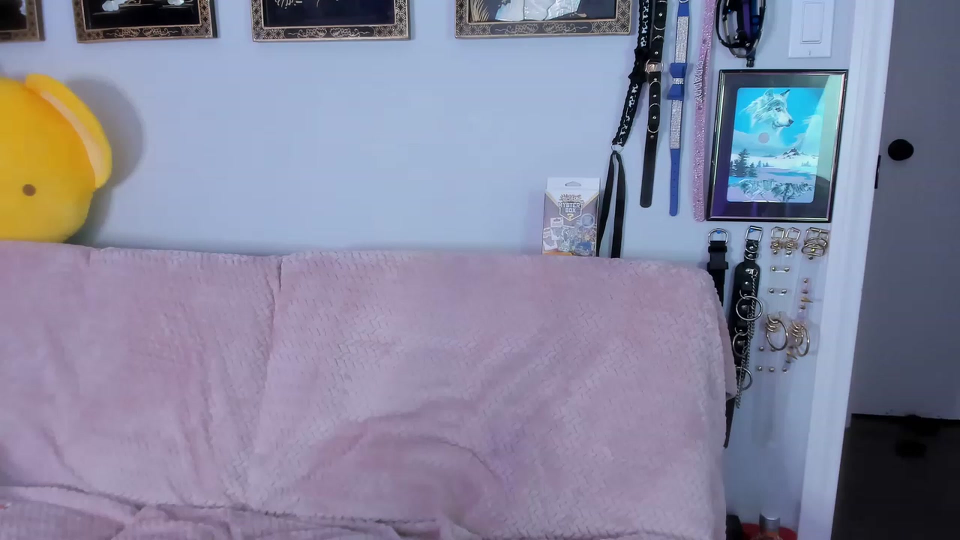 Gallery image thumbnail from Isabelle_Babe's myfreecams stream on, 07/28/2023, 18:51 image 19 of 20