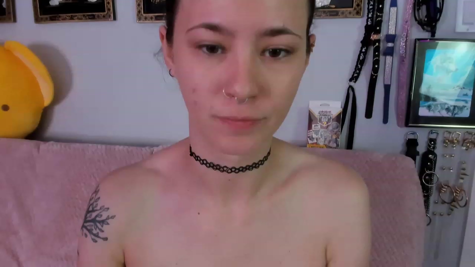 Gallery image thumbnail from Isabelle_Babe's myfreecams stream on, 07/28/2023, 18:51 image 3 of 20