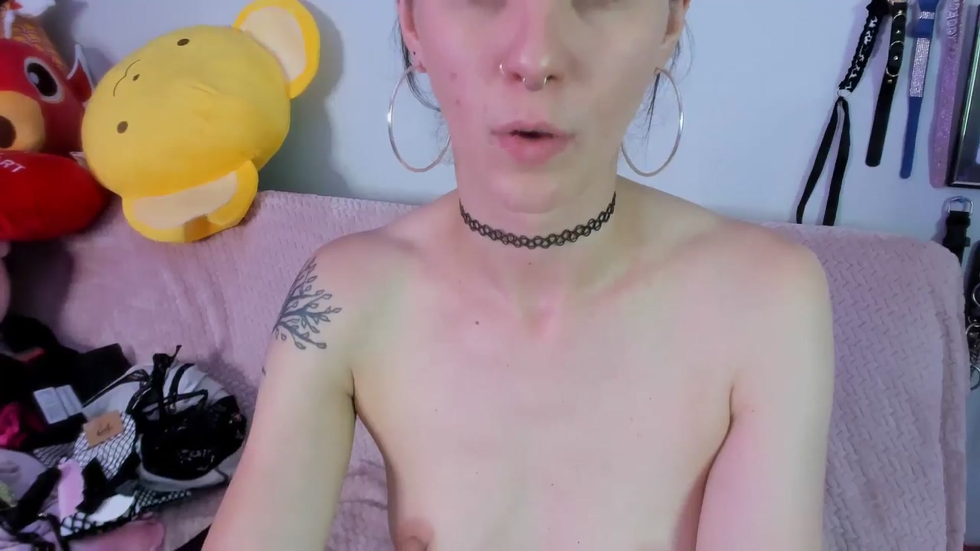 Gallery image thumbnail from Isabelle_Babe's myfreecams stream on, 07/30/2023, 12:56 image 12 of 20