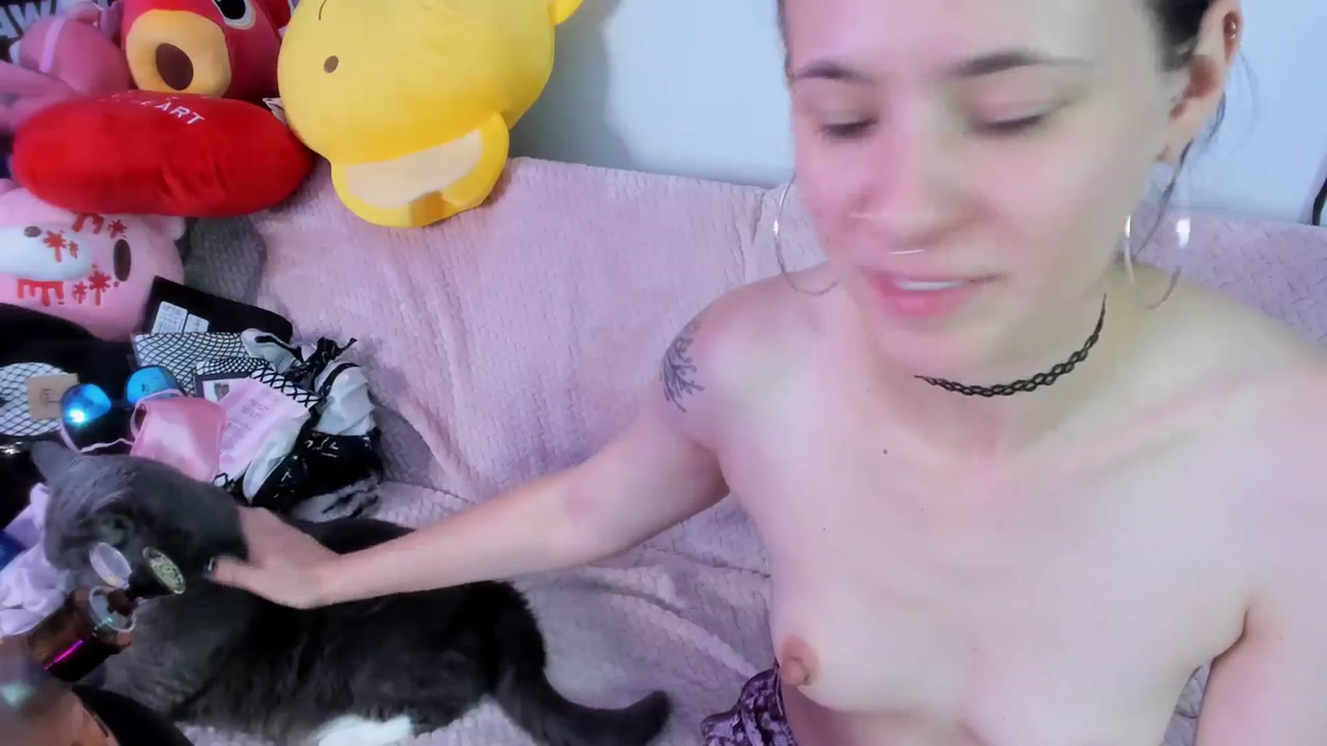 Gallery image thumbnail from Isabelle_Babe's myfreecams stream on, 07/30/2023, 12:56 image 13 of 20