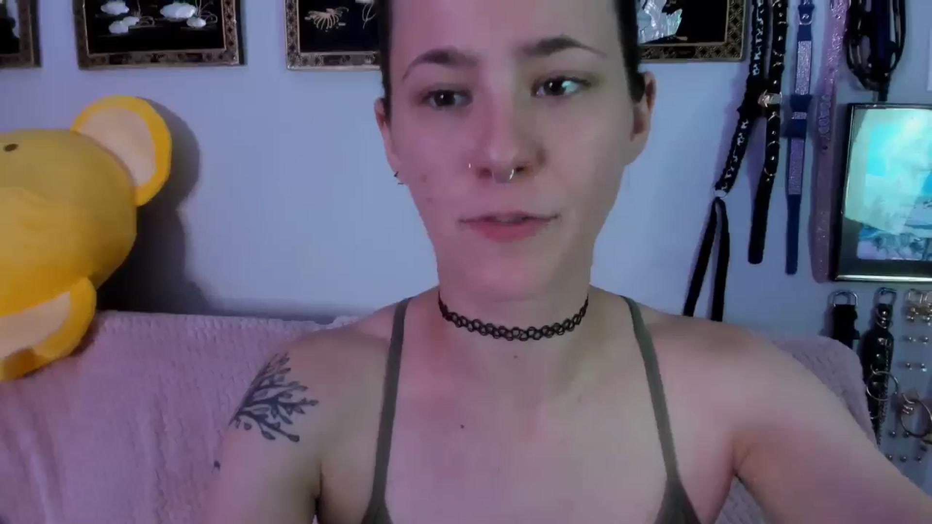 Gallery image thumbnail from Isabelle_Babe's myfreecams stream on, 07/31/2023, 10:35 image 6 of 20