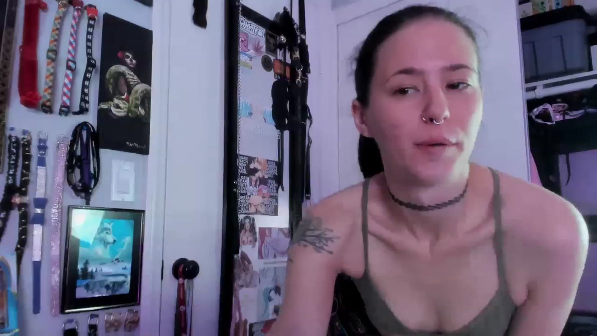 Gallery image thumbnail from Isabelle_Babe's myfreecams stream on, 07/31/2023, 10:35 image 13 of 20