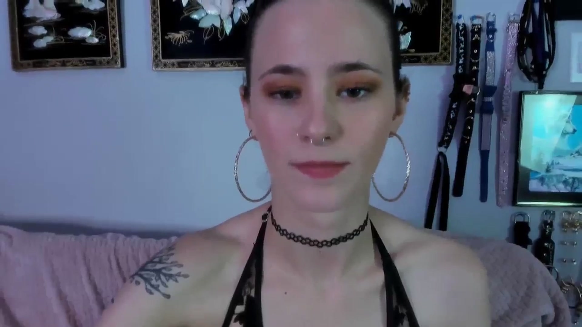 Gallery image thumbnail from Isabelle_Babe's myfreecams stream on, 08/07/2023, 03:08 image 11 of 20